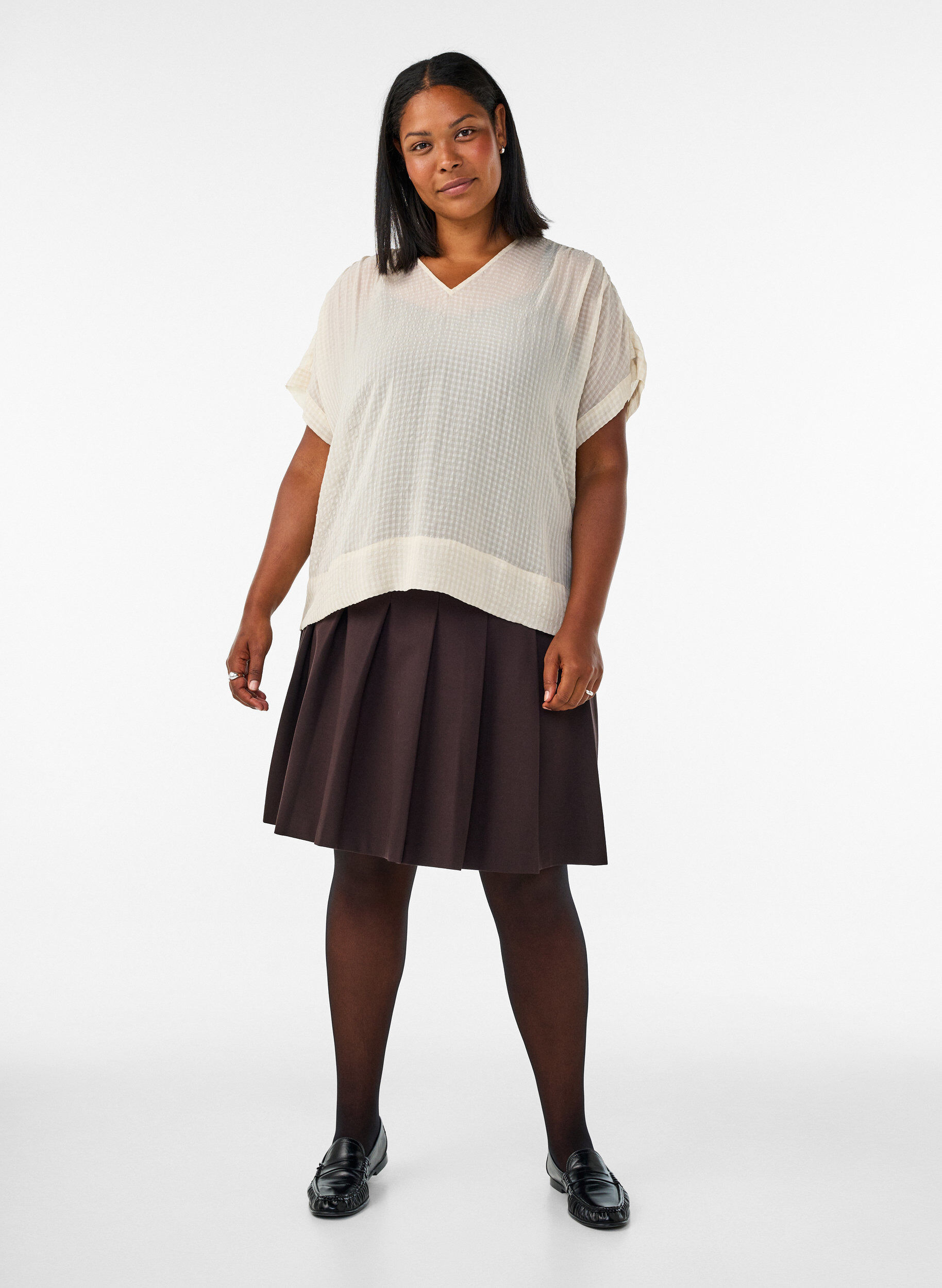 ZizziBlouse en seersucker avec col en V, Beige, Model image number 1