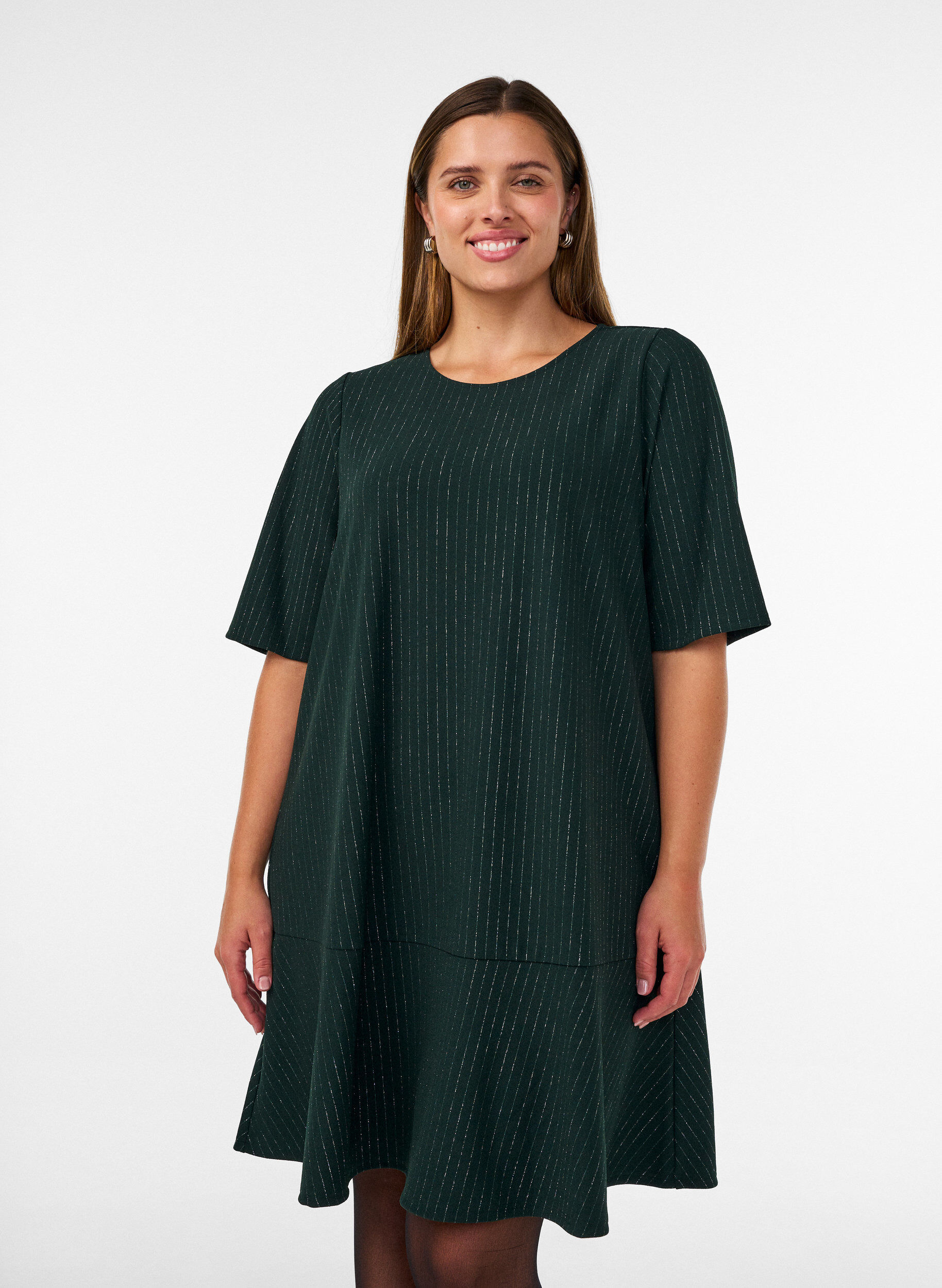 ZizziRobe courte coupe &eacute;vas&eacute;e avec des rayures paillet&eacute;es, Vert fonc&eacute;, Model image number 0