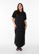 Robe maxi en jersey avec col et manches courtes., Noir, Model image number 0