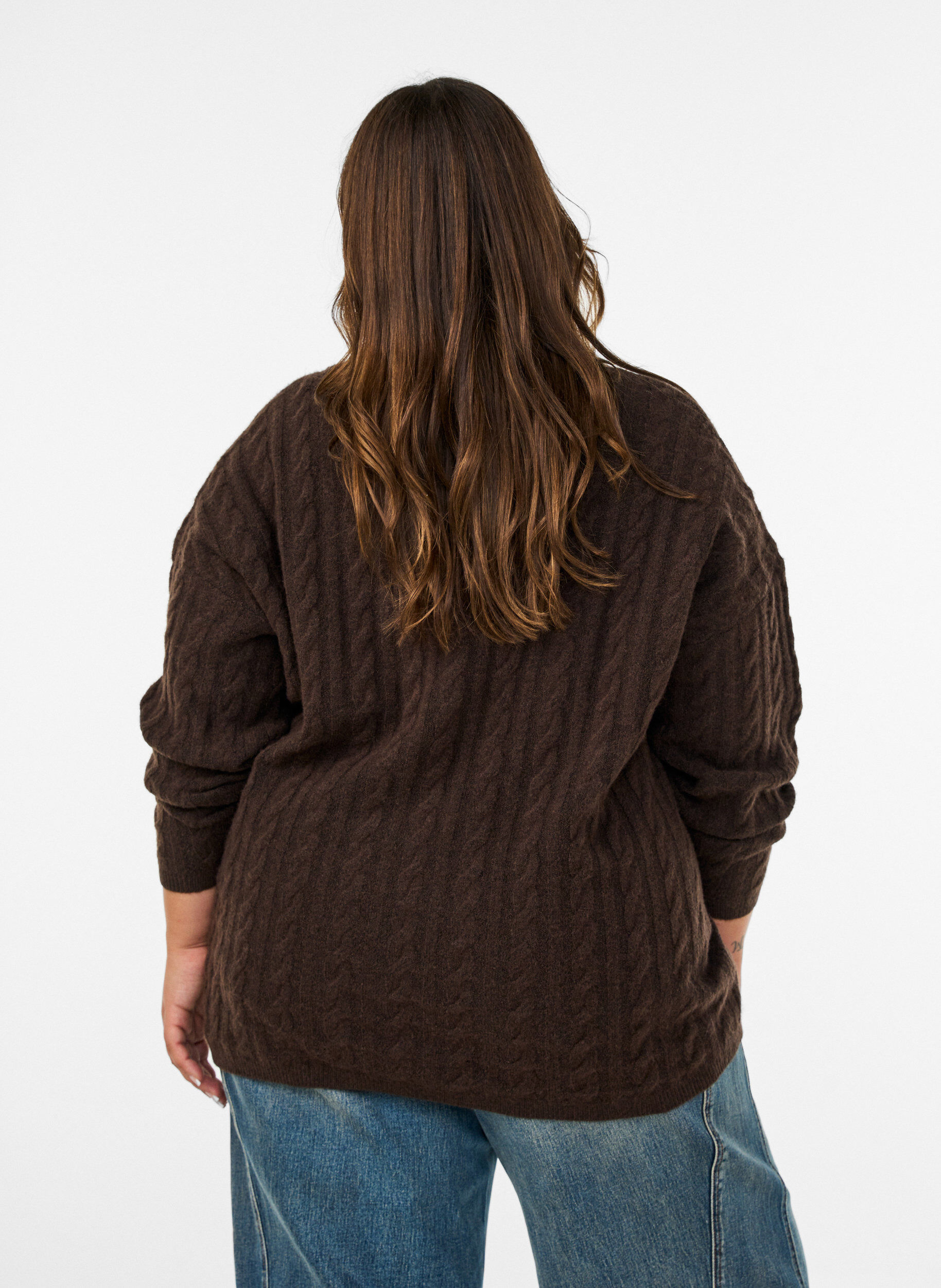 ZizziBluse aus Strick mit Zopfmuster und V-Ausschnitt, Braun, Model image number 2