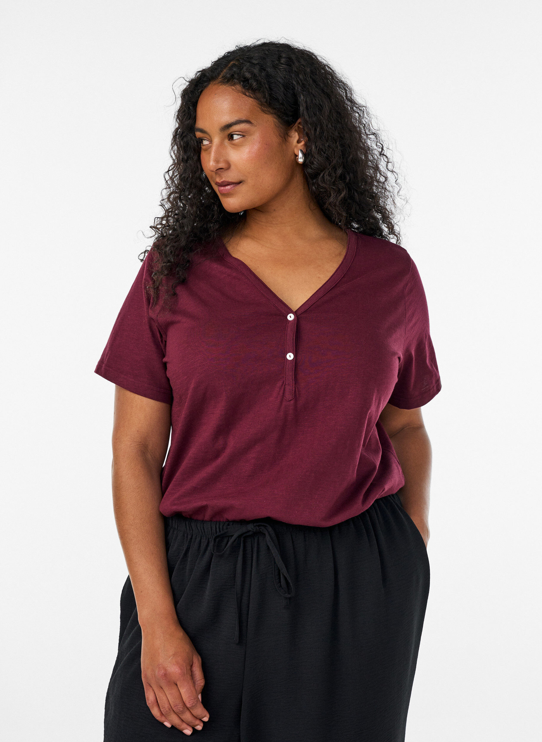 ZizziT-Shirt mit Knopfleiste, Dunkles Bordeaux, Model image number 0