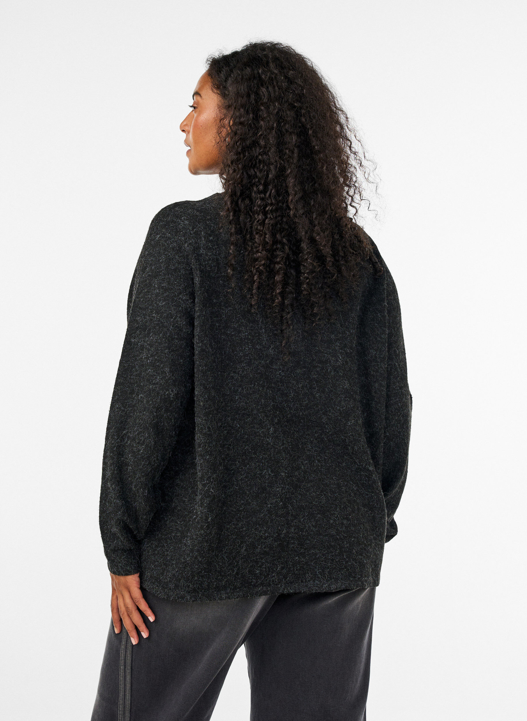 ZizziStrickjacke mit Rundhalsausschnitt und Knopfverschluss, Grau, Model image number 2
