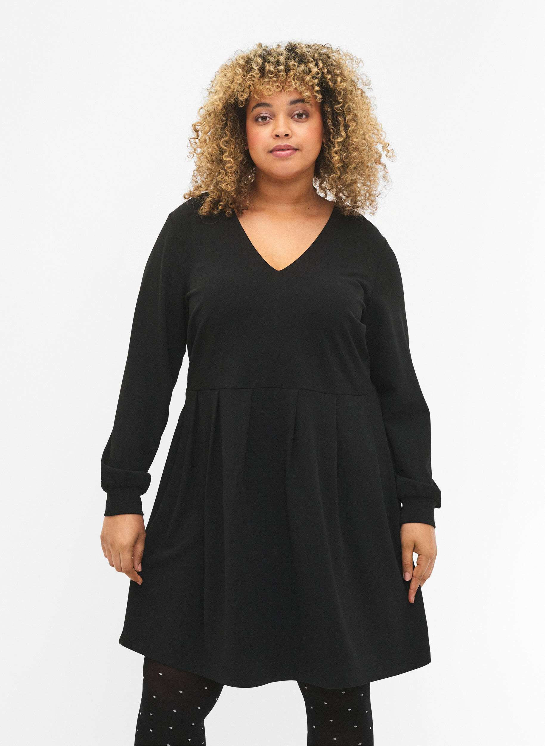 Zizzi A-Linien Kleid mit V-Ausschnitt, Black, Model image number 0