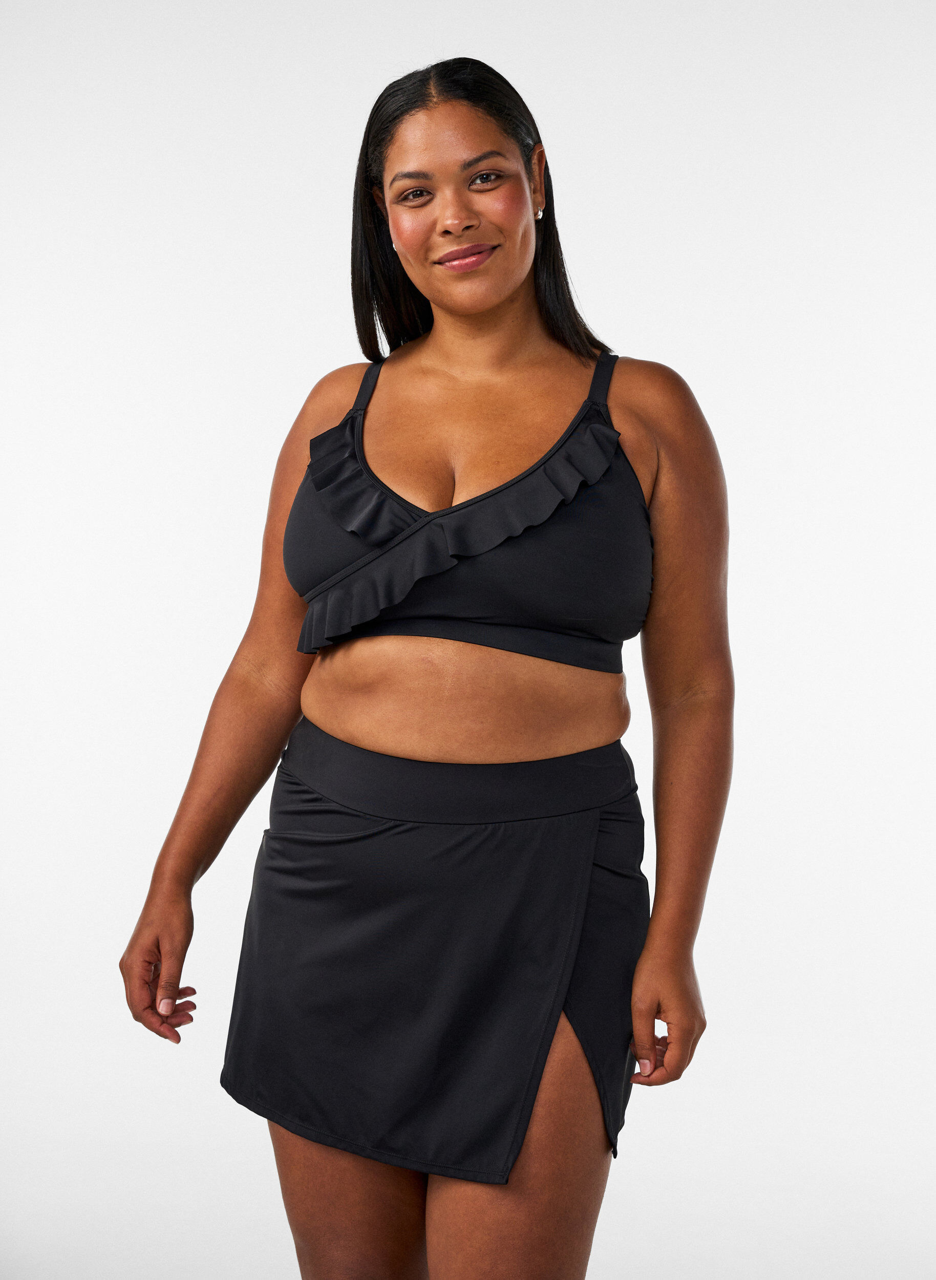 Bikinihose mit Slip und Wickeloptik, Schwarz, Model