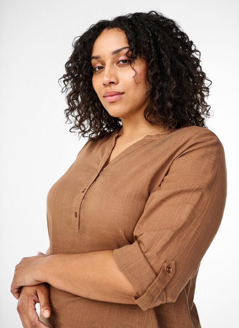Chemisier en coton à col en V, Coca Mocha, Model image number 2