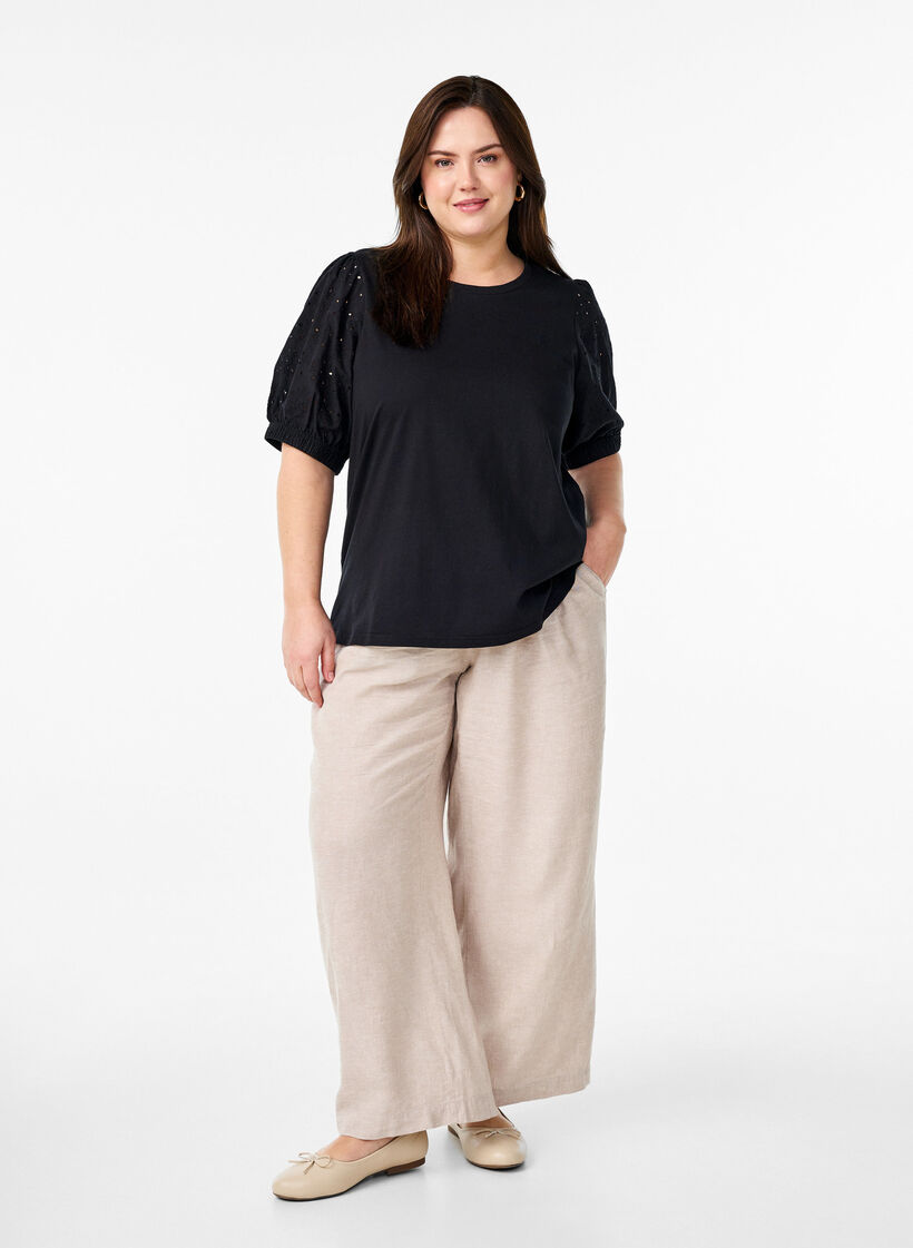 T-shirt avec des manches en broderie anglaise, Noir, Model image number 1