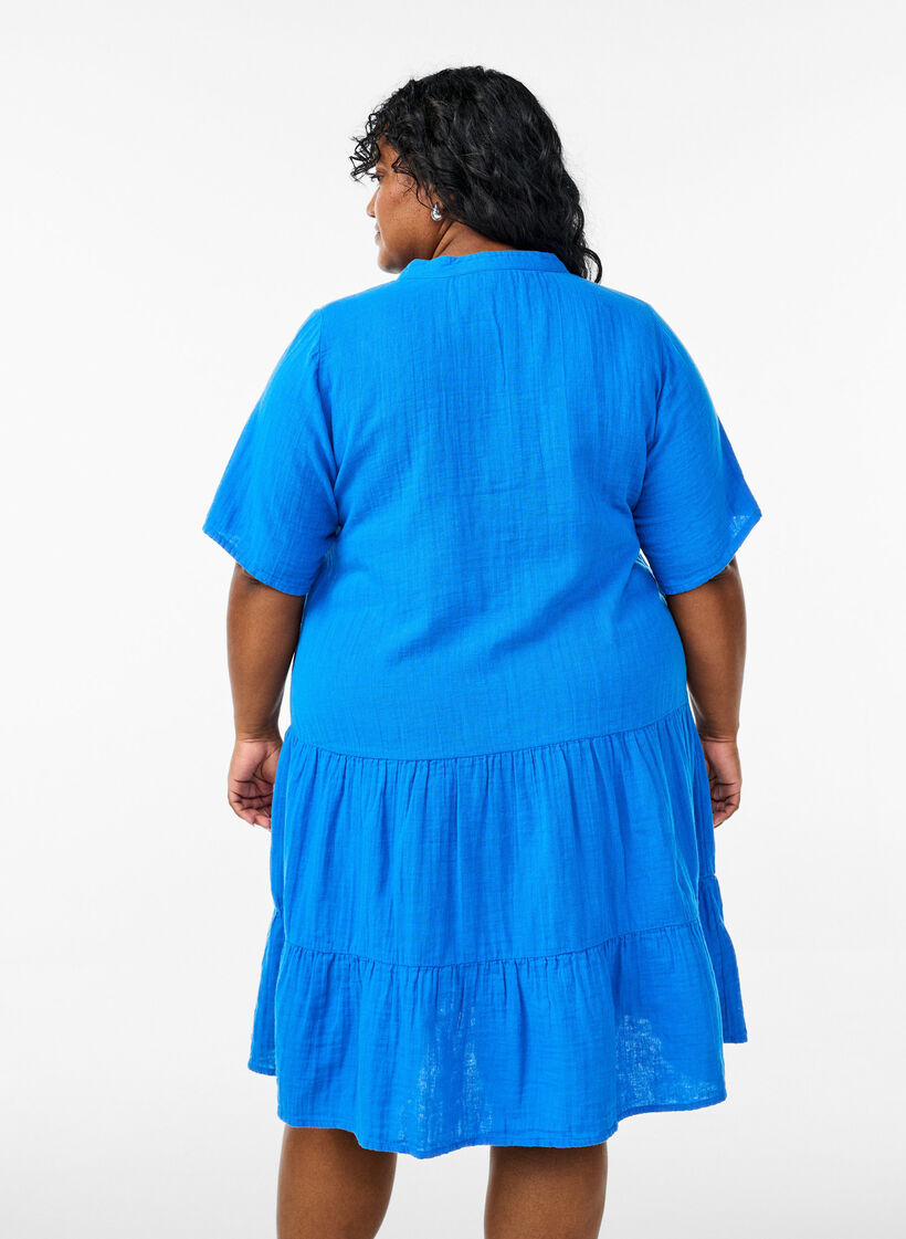 Robe courte &eacute;vas&eacute;e en mousseline de coton, Bleu, Model image number 2