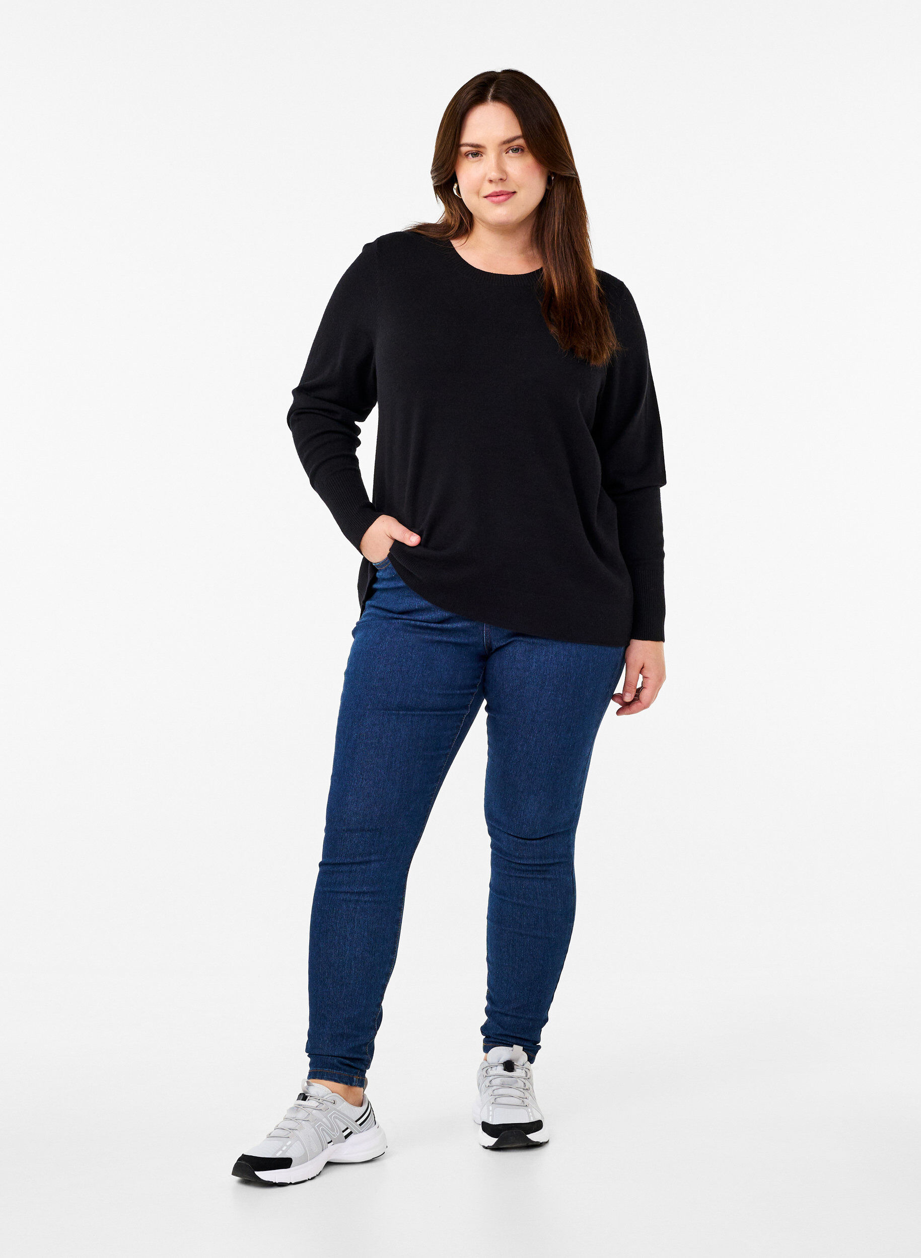 Zizzi FLASH &ndash; Strickpullover mit Rundhalsausschnitt, Schwarz, Model image number 1