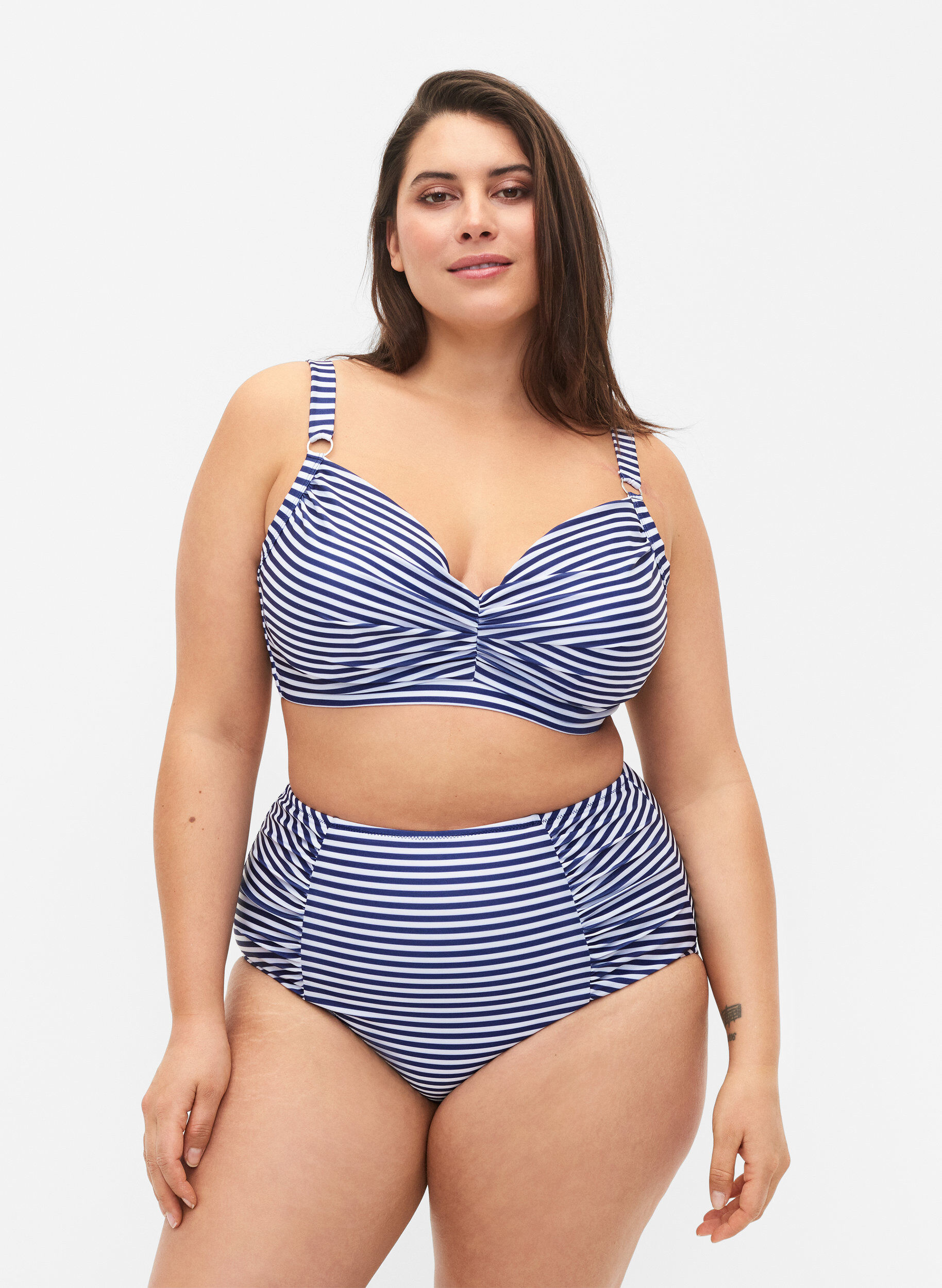 Bikini-Unterteil mit Streifen und hoher Taille, Blau, Model