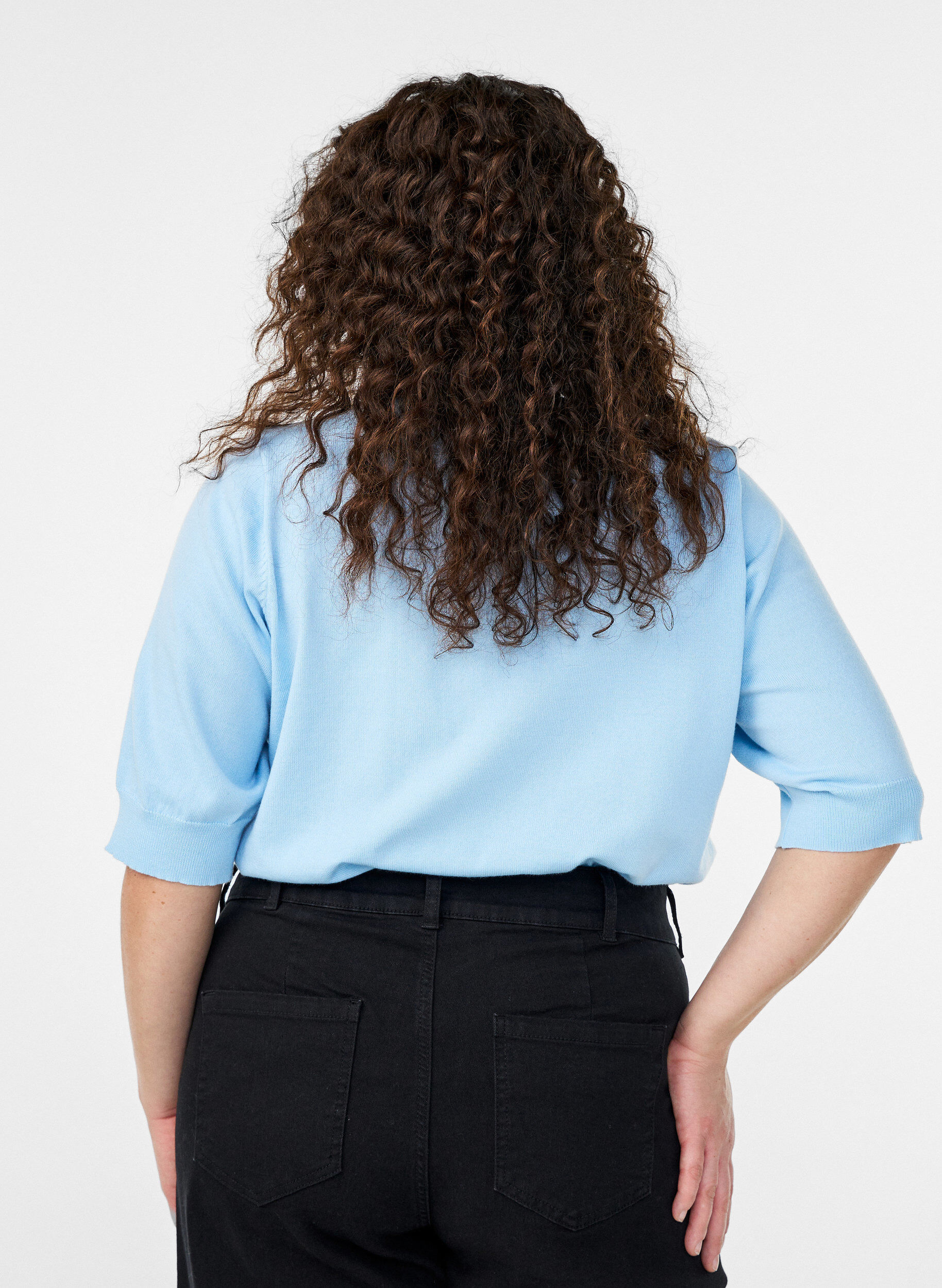 ZizziFein gestrickte Bluse mit kurzen &Auml;rmeln, Blau, Model image number 2