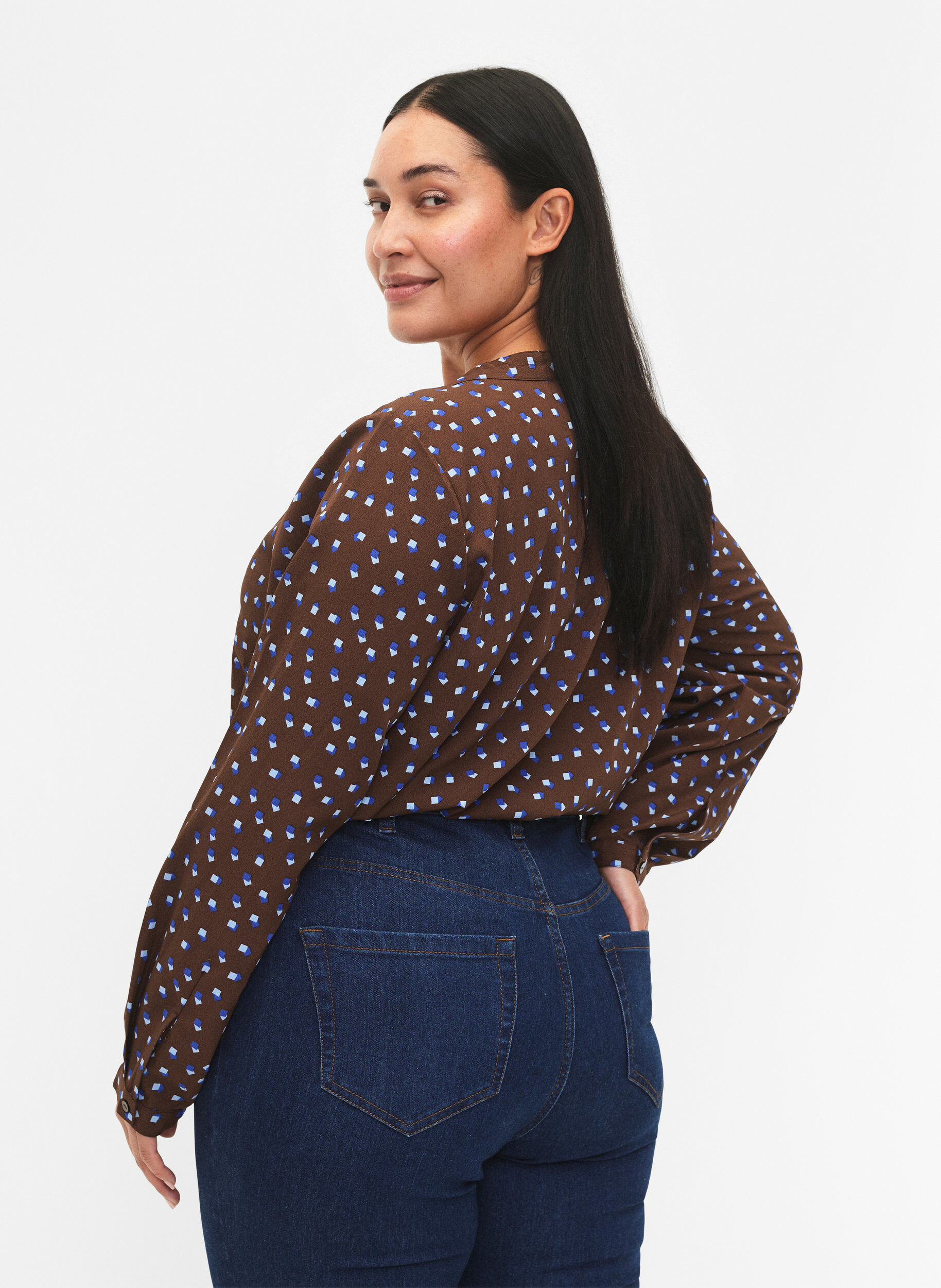 Zizzi FLASH &ndash; Lang&auml;rmlige Bluse mit Druck, Chicory Coffee AOP, Model image number 1