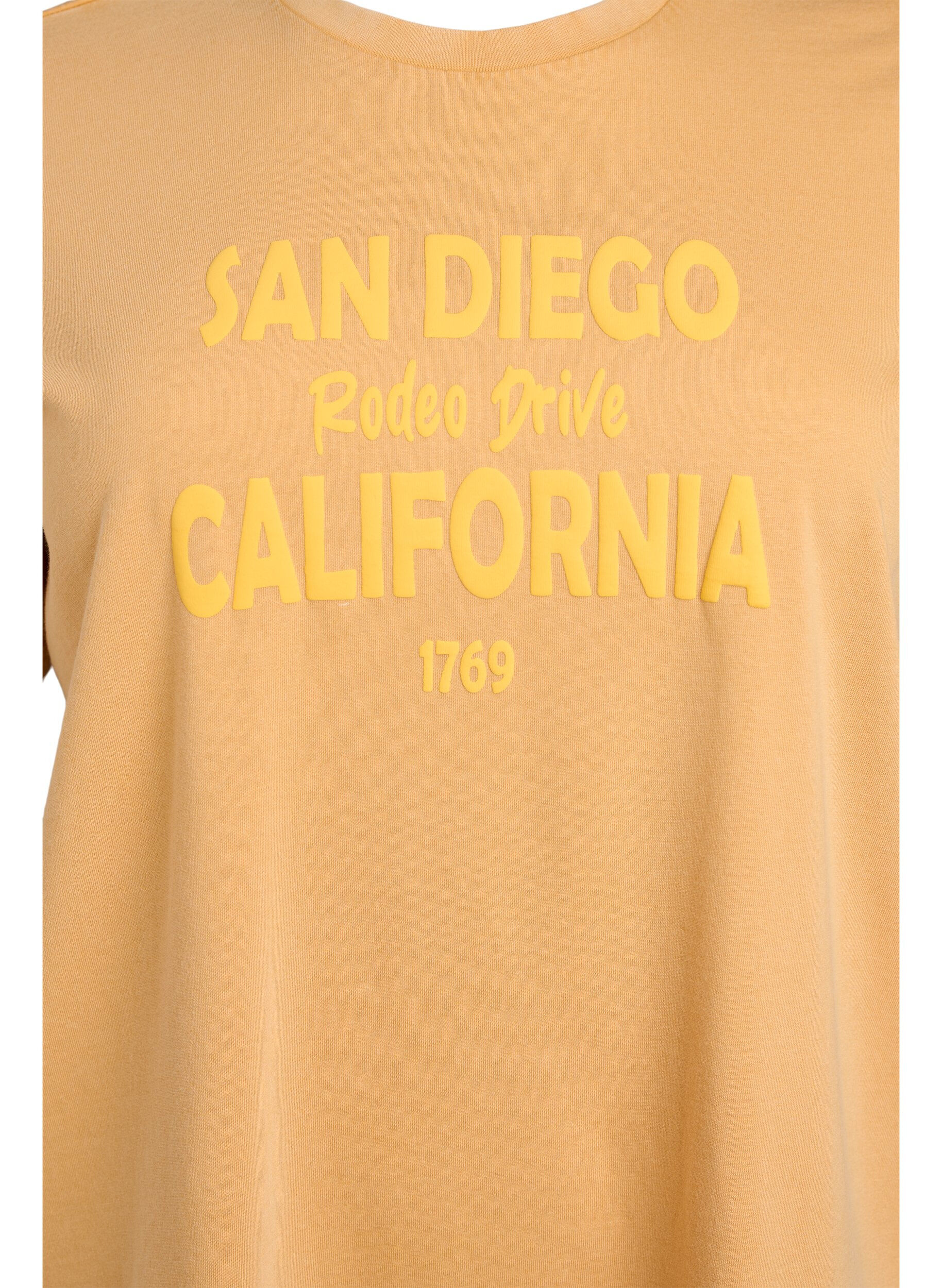 Zizzi T-shirt en coton biologique avec une impression cool, Jaune, Packshot image number 2