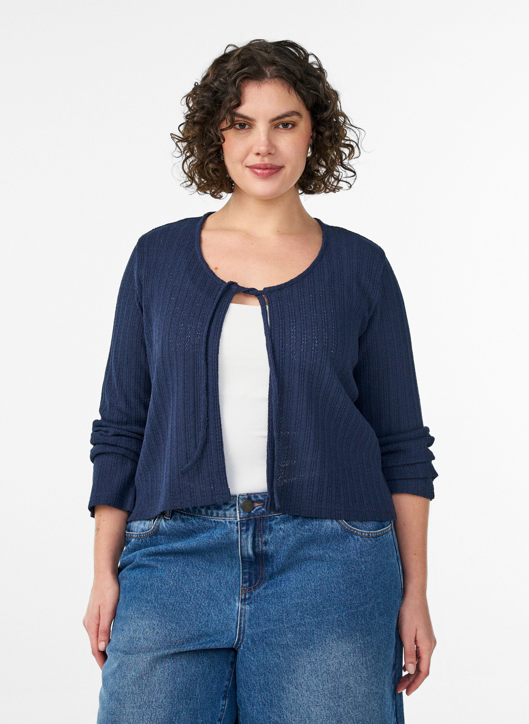 Zizzi Strickjacke aus Jersey mit Struktur und Bindedetail vorne, Blau, Model image number 0