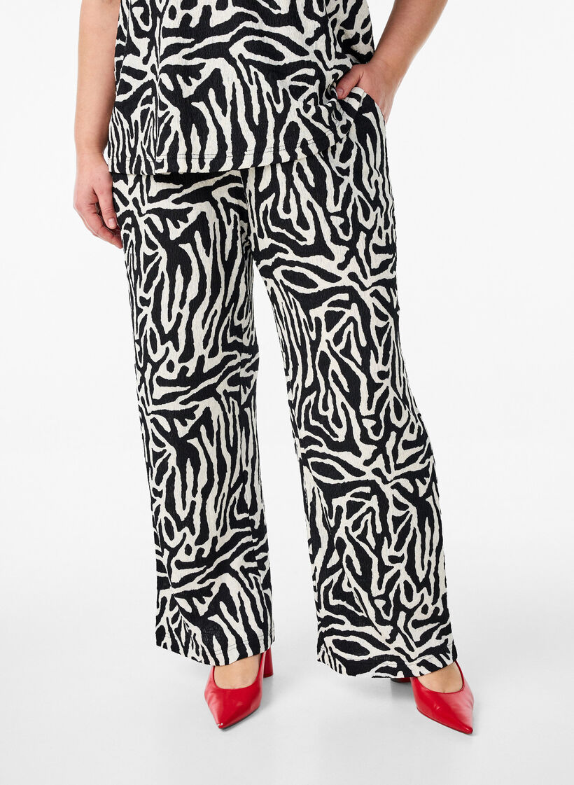 Hose mit Zebraprint, Schwarz, Model image number 2
