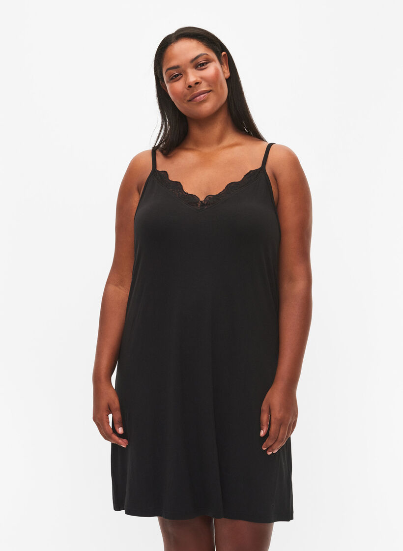 Chemise de nuit avec bord dentelle en viscose, Noir, Model image number 0