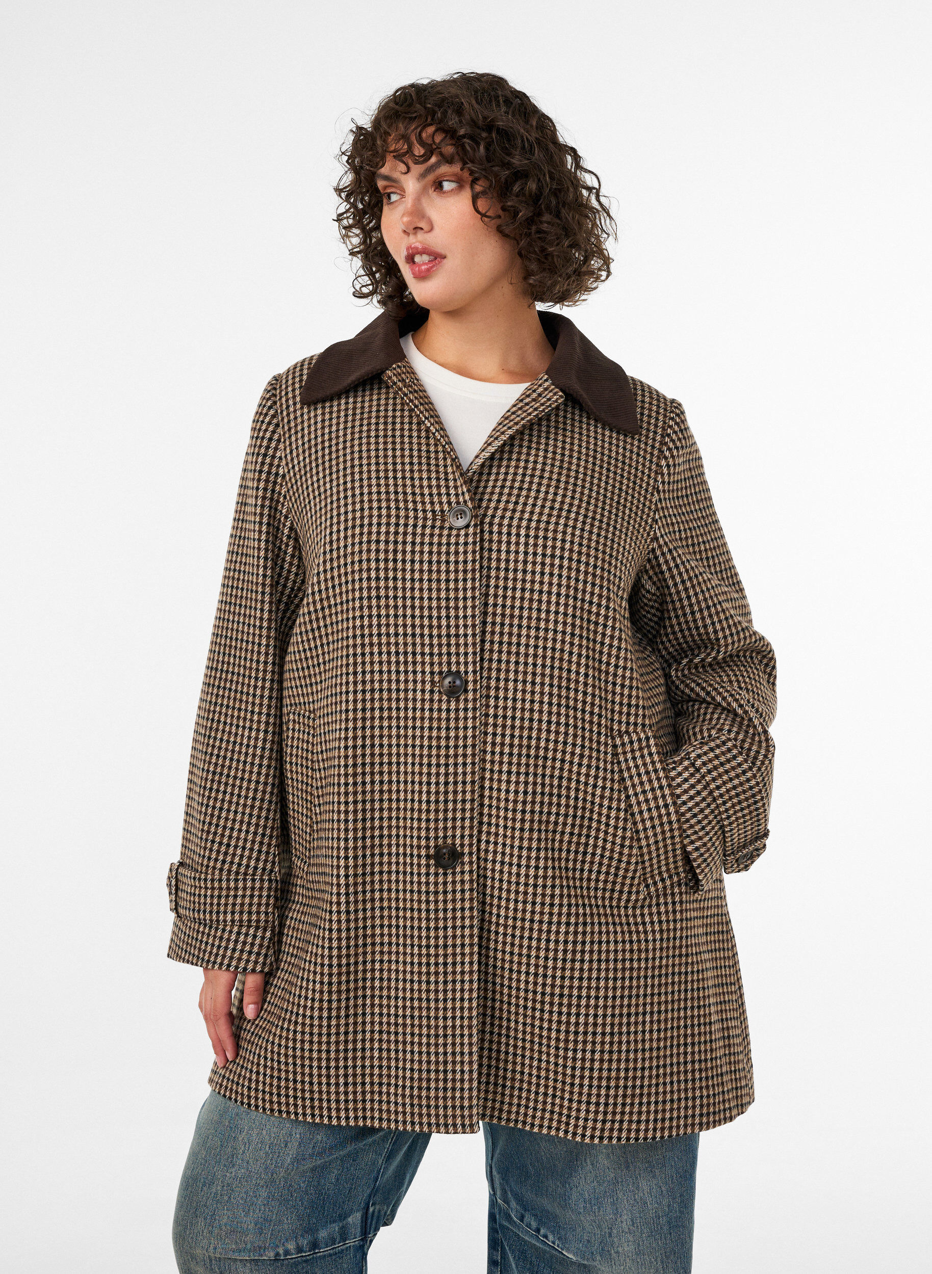 Manteau &agrave; carreaux avec col en velours c&ocirc;tel&eacute;, Marron, Model