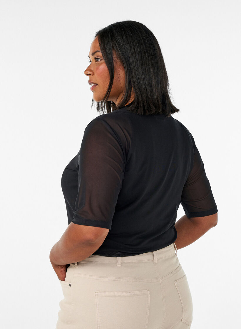 Top en maille avec manches courtes et col rond, Noir, Model image number 2