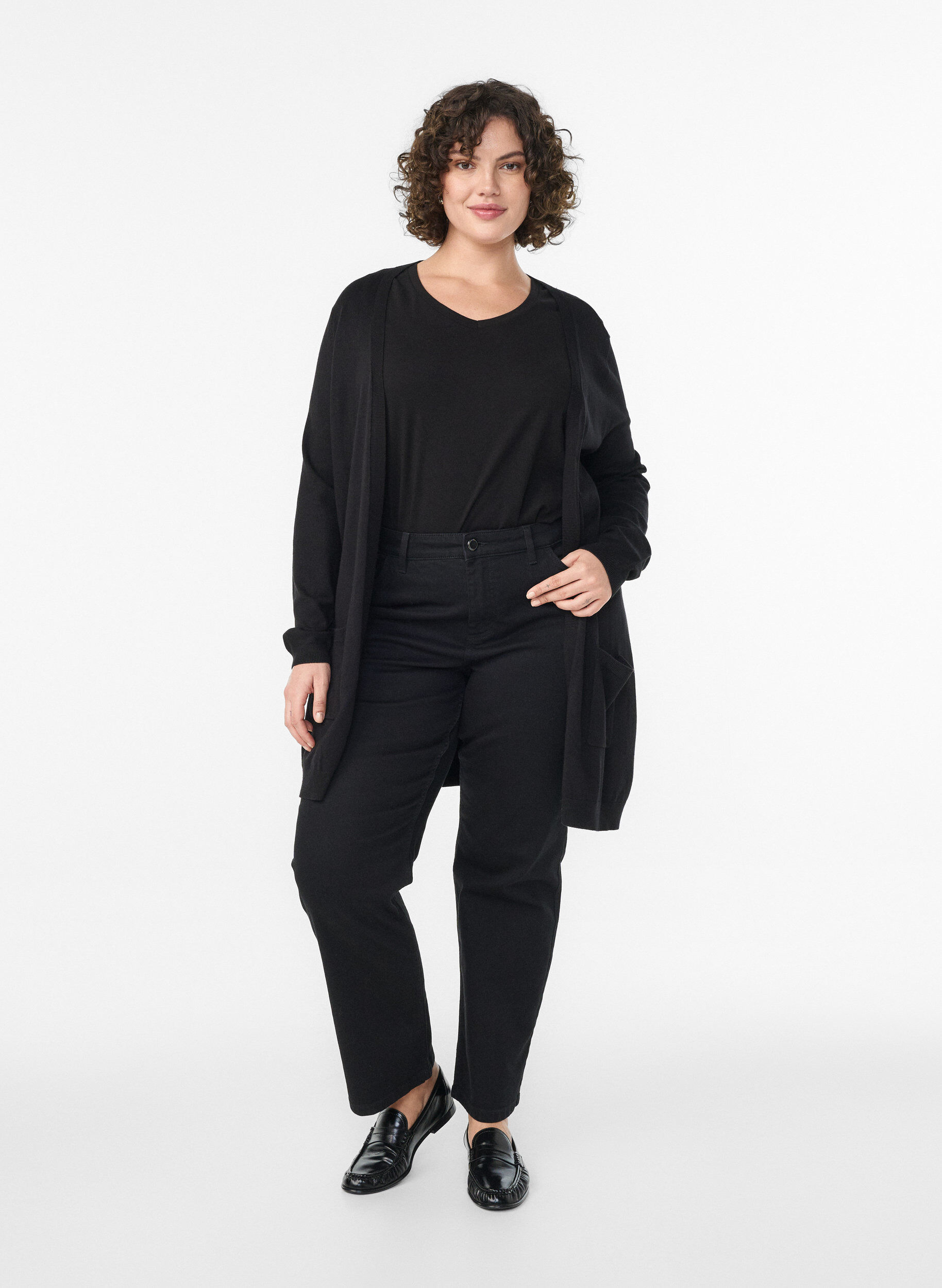Zizzi Long cardigan tricot&eacute; en m&eacute;lange de viscose, Noir, Model image number 1