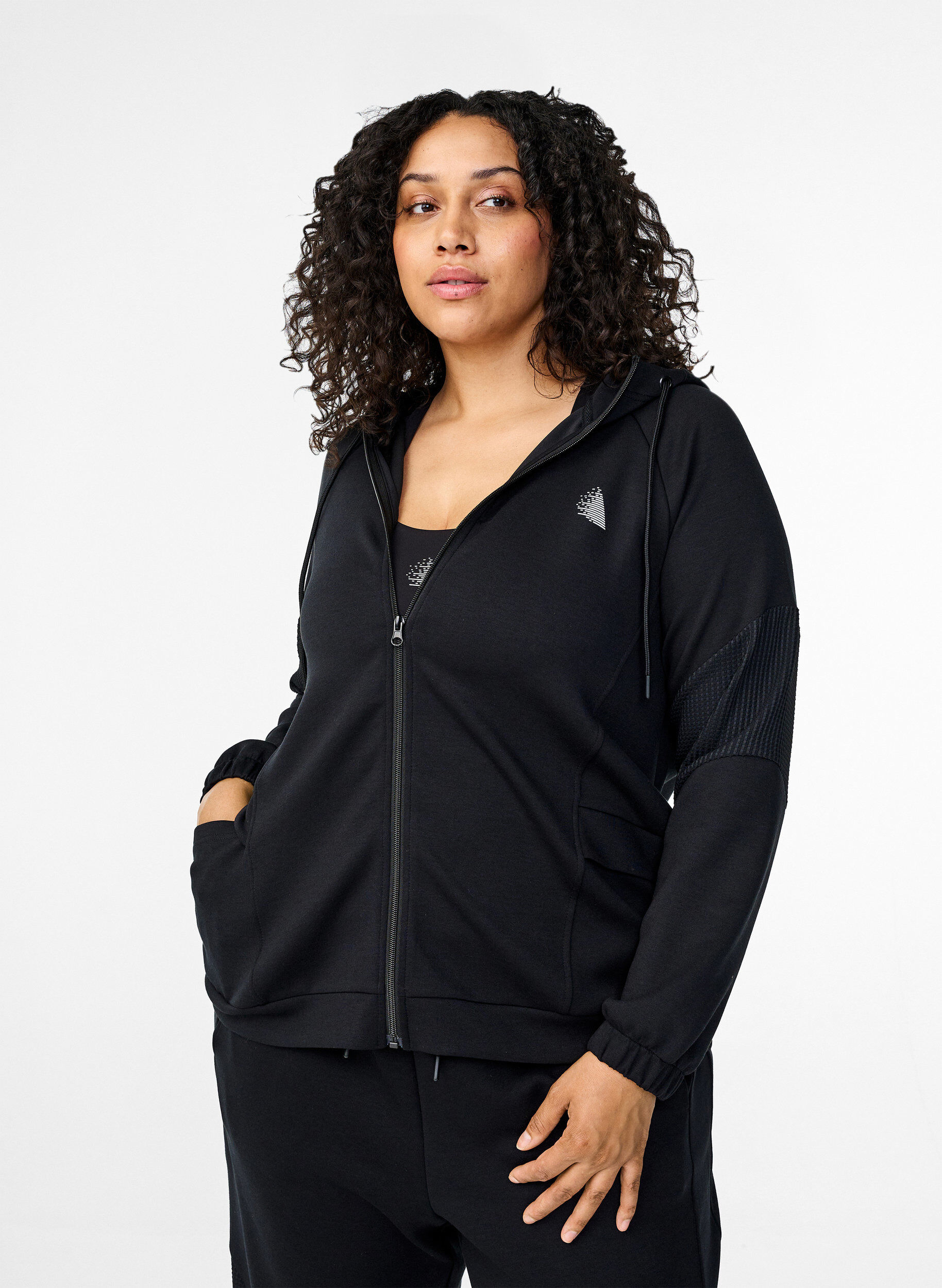 Zizzi Kapuzen-Sweatjacke mit Taschen, Black, Model image number 0