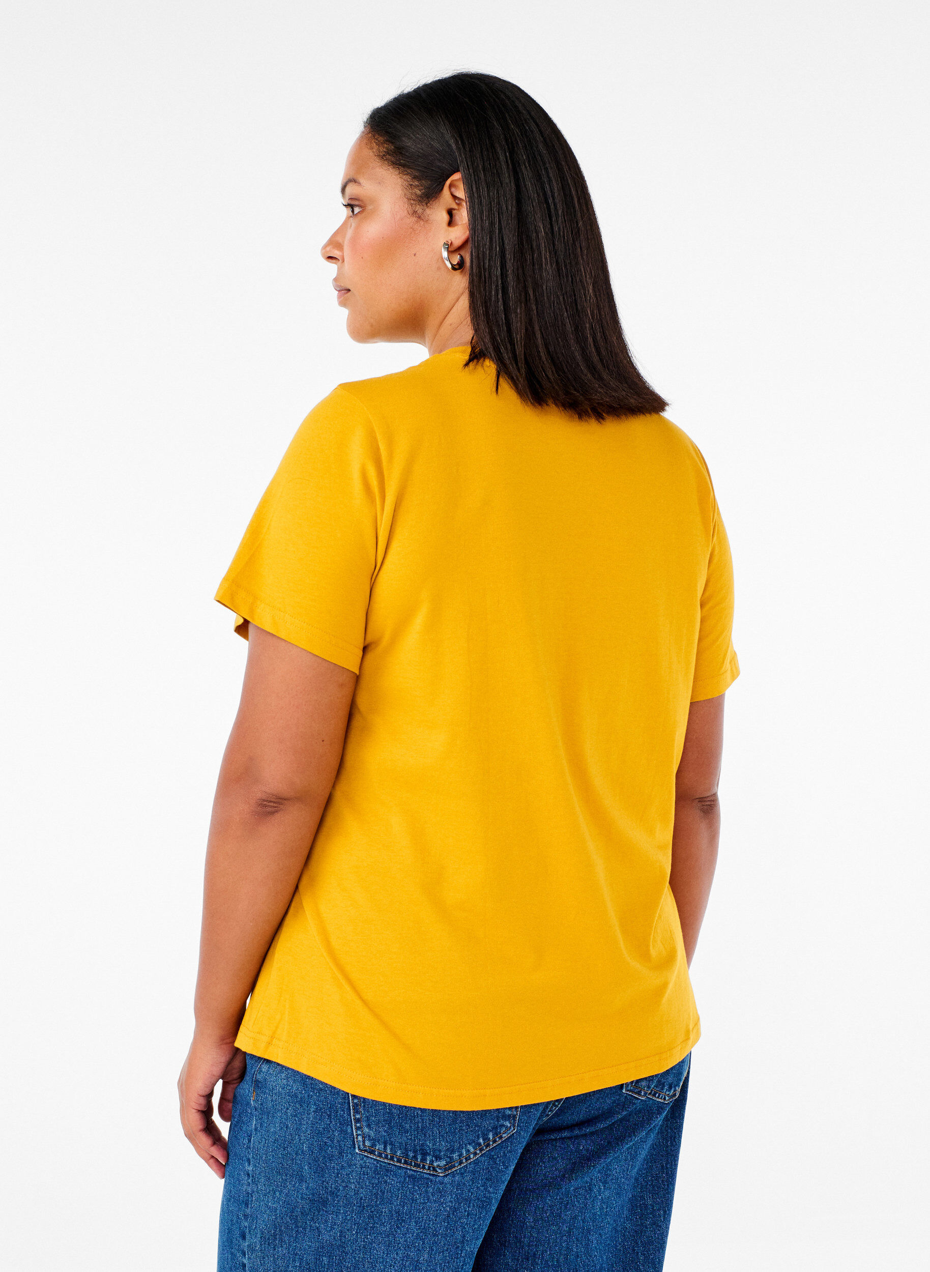 Zizzi Basic-T-Shirt aus Baumwolle mit Rundhalsausschnitt, Gelb, Model image number 2
