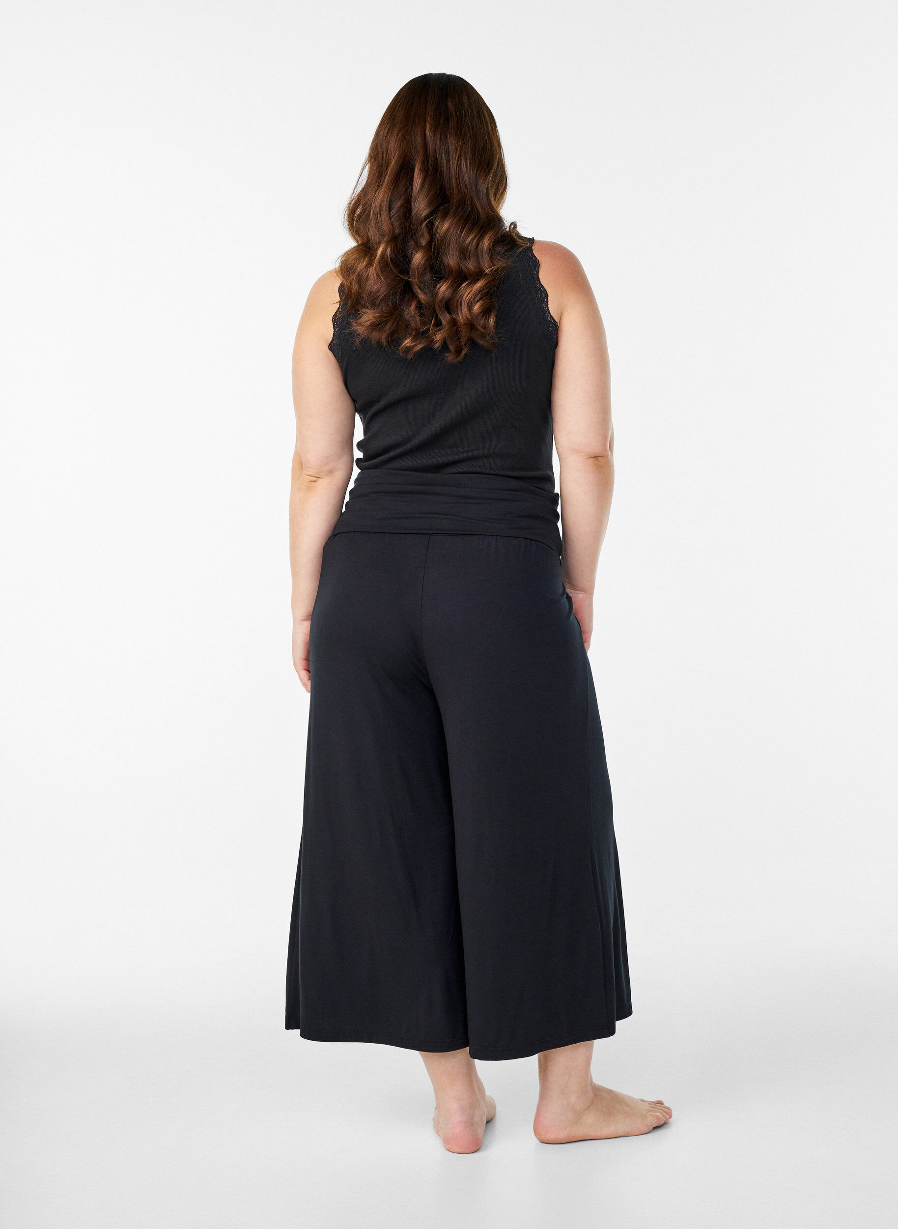 Zizzi Jupe-culotte taille haute en jersey, Noir, Model image number 1