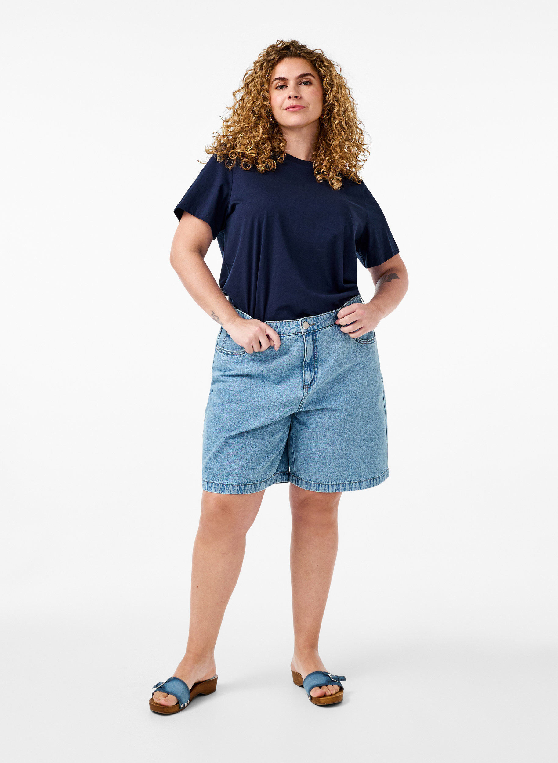 ZizziT-shirt basique en coton &agrave; col rond, Bleu, Model image number 1