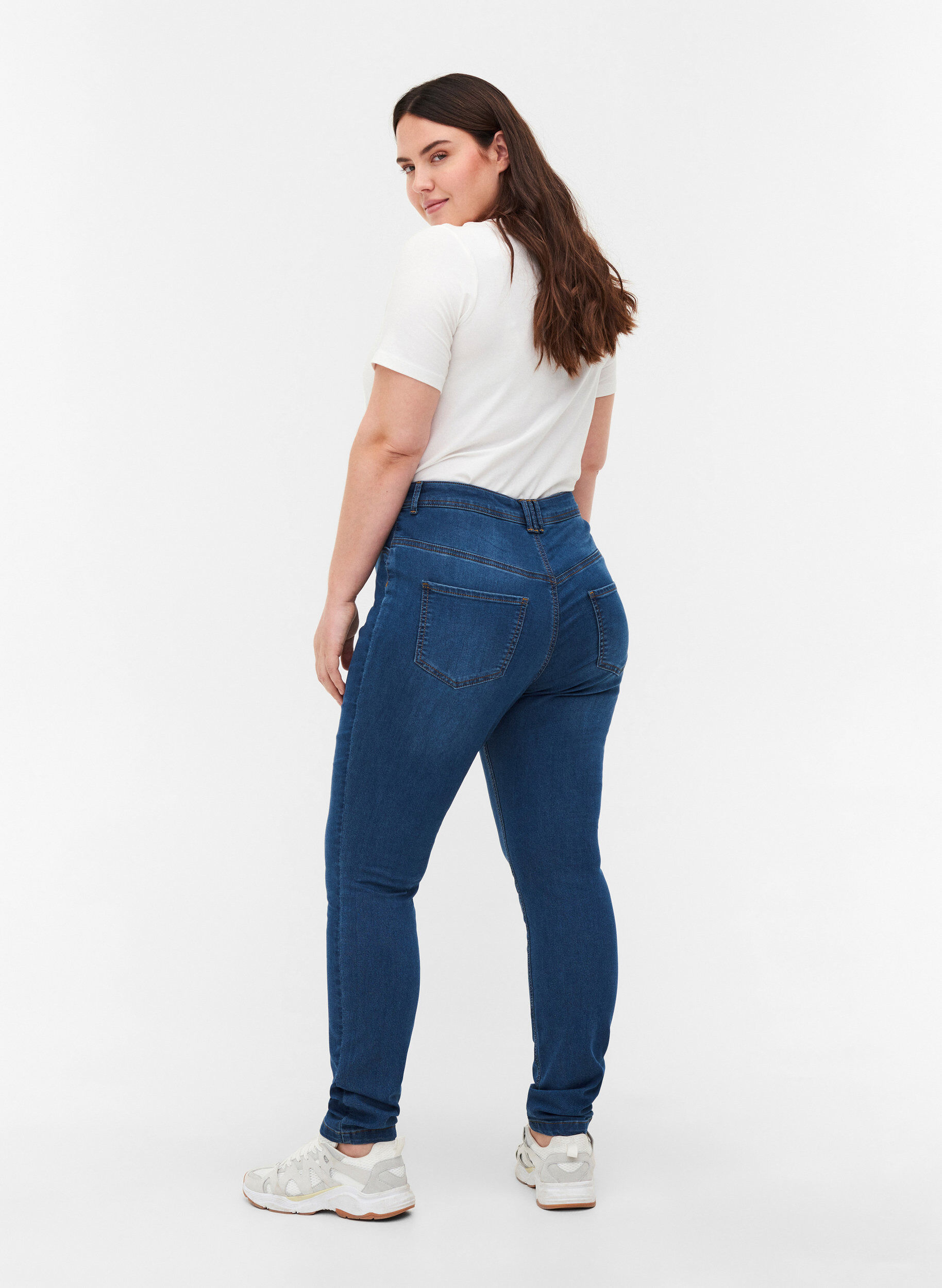 Zizzi Jean Amy super slim &agrave; taille haute, Bleu, Model image number 2