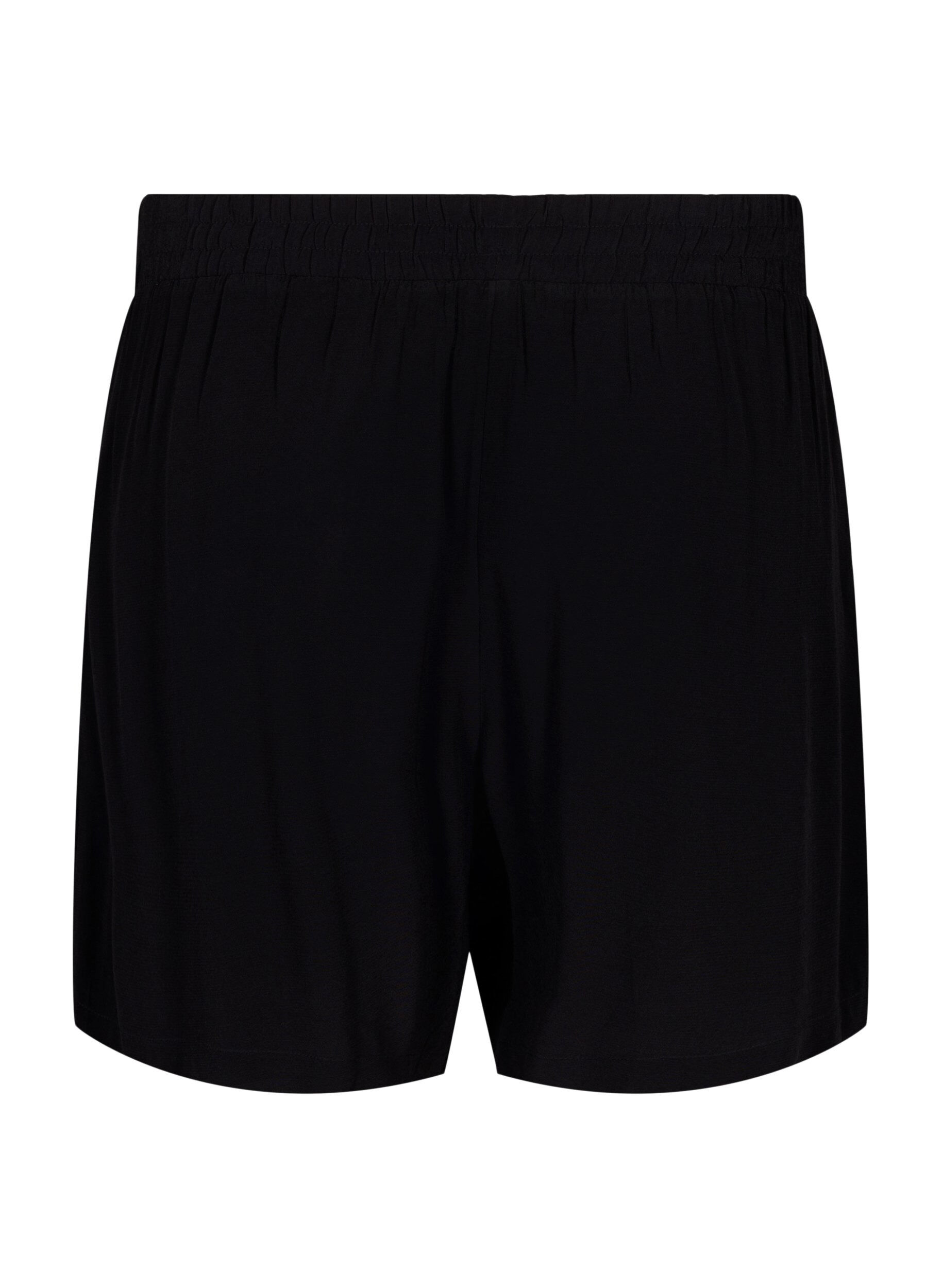 Zizzi Locker sitzende Shorts aus Viskose, Black, Packshot image number 1