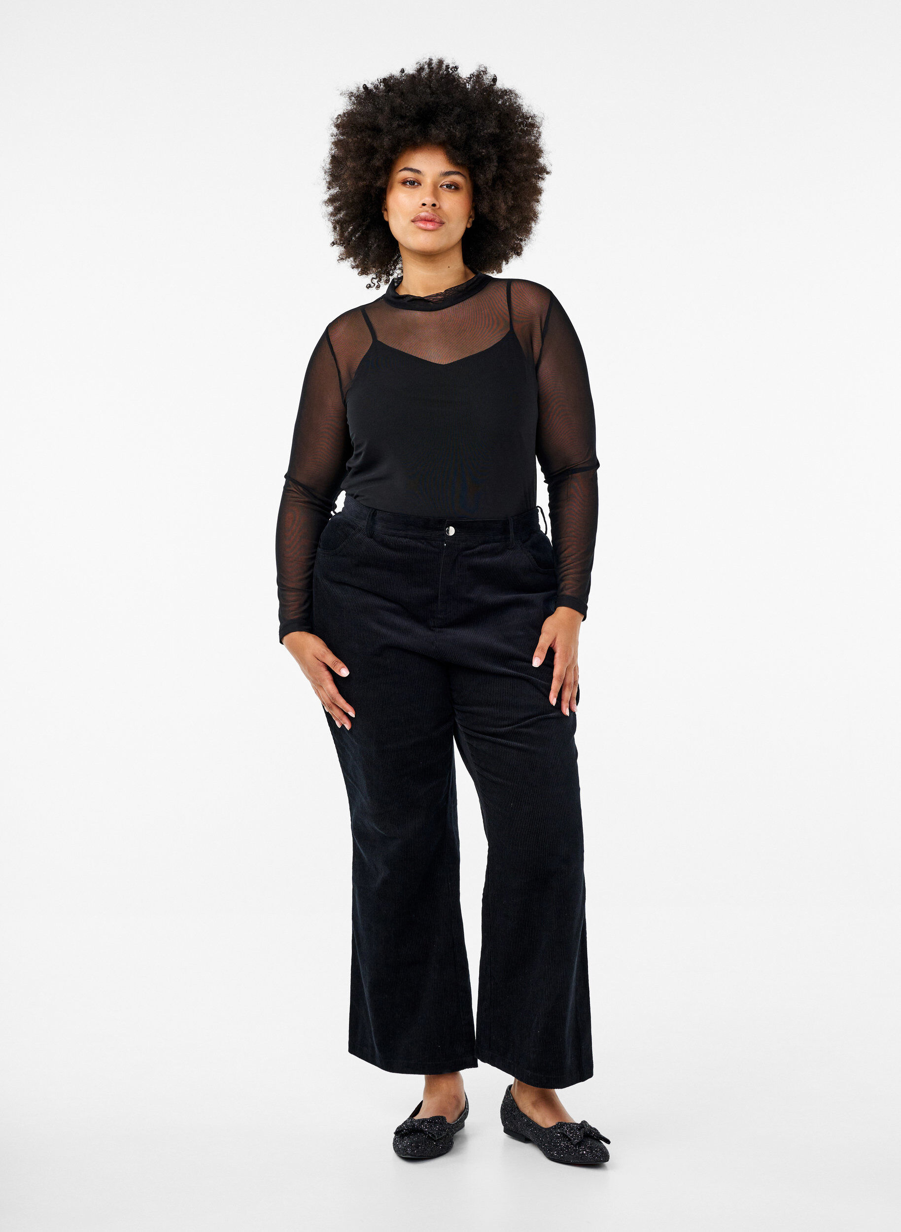 ZizziEnganliegende Mesh-Bluse mit langen &Auml;rmeln, Schwarz, Model image number 1
