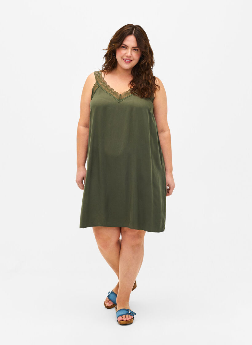 Robe à bretelles en viscose ornée de dentelle, Thyme, Model image number 2
