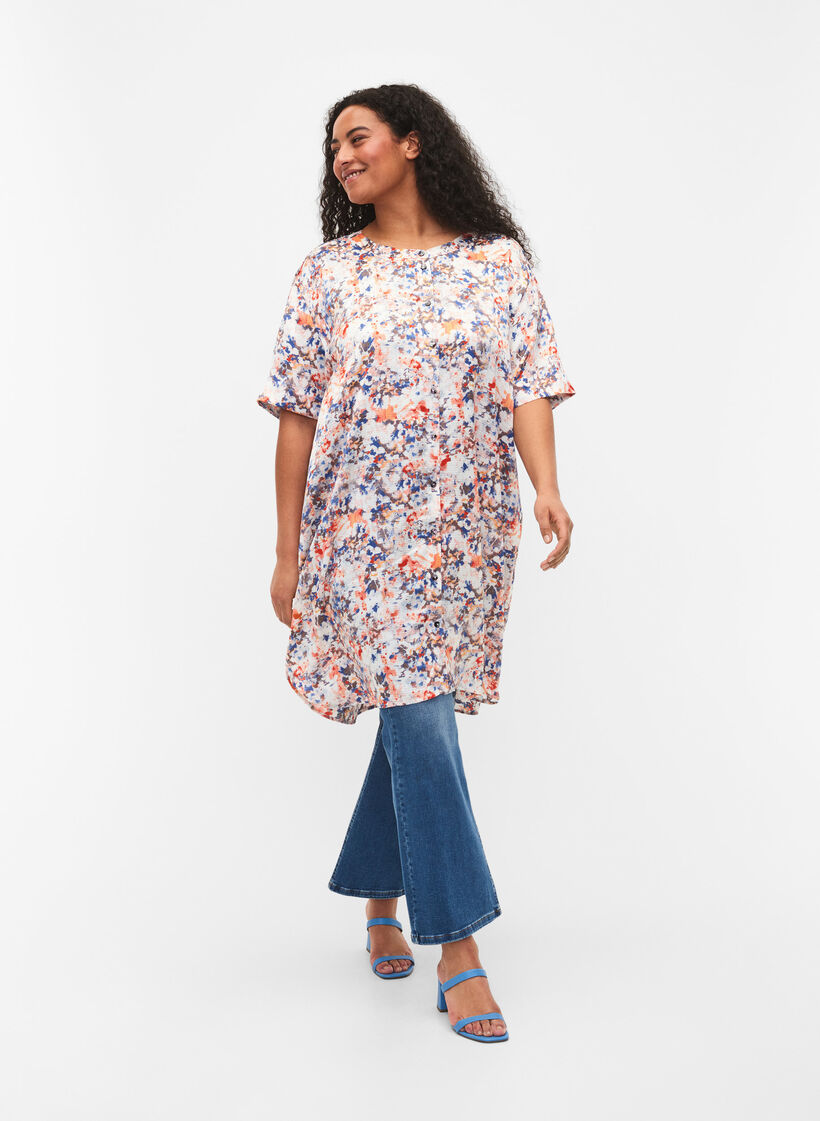 Bedrucktes Hemdkleid mit Knopfverschluss, B.White graphic AOP, Model image number 2