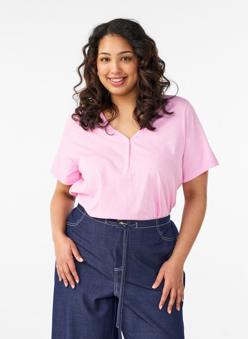 T-shirt dot&eacute; de boutons, Rose, Model image number 0