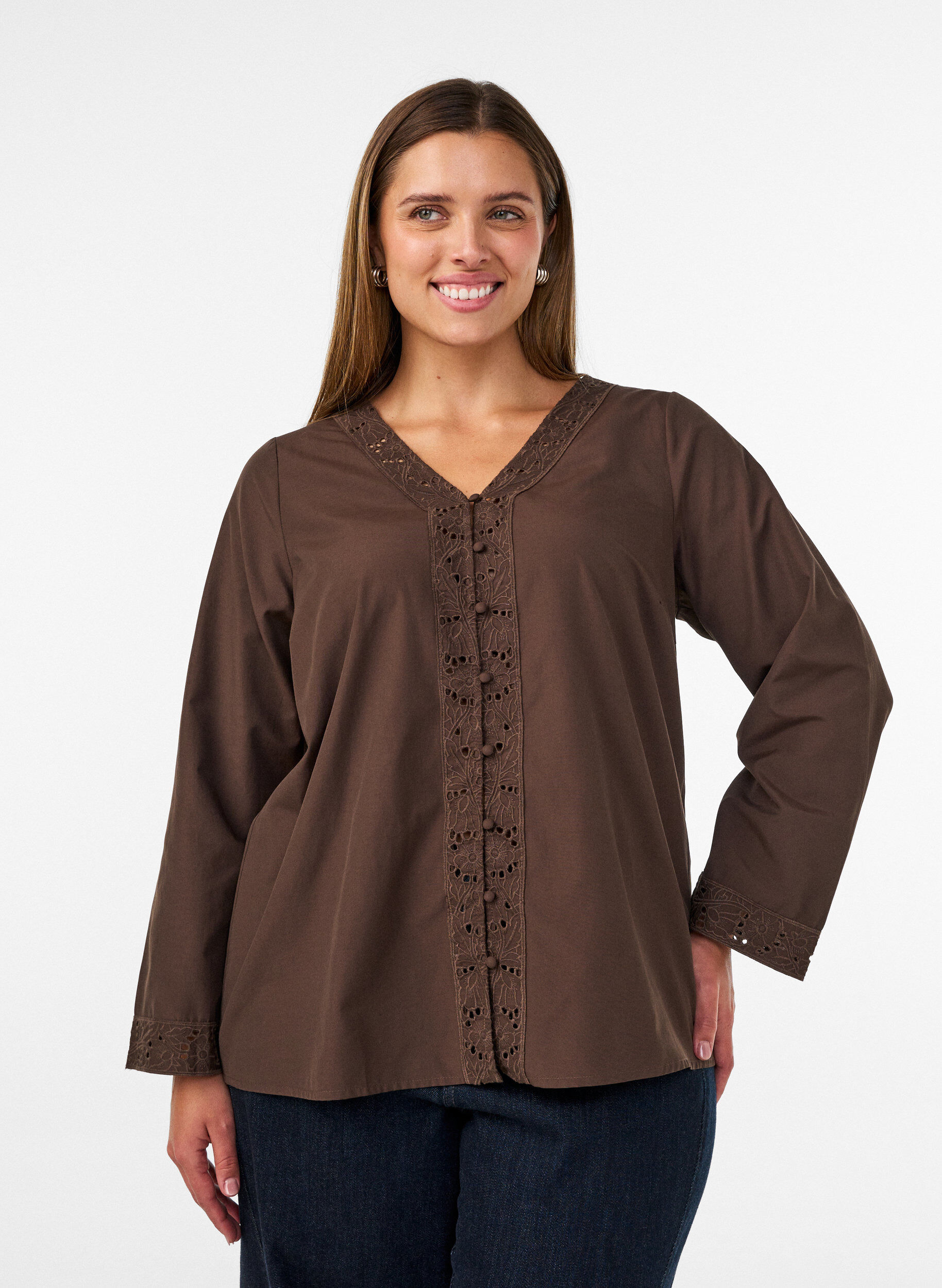 Chemisier avec broderie anglaise, Marron, Model