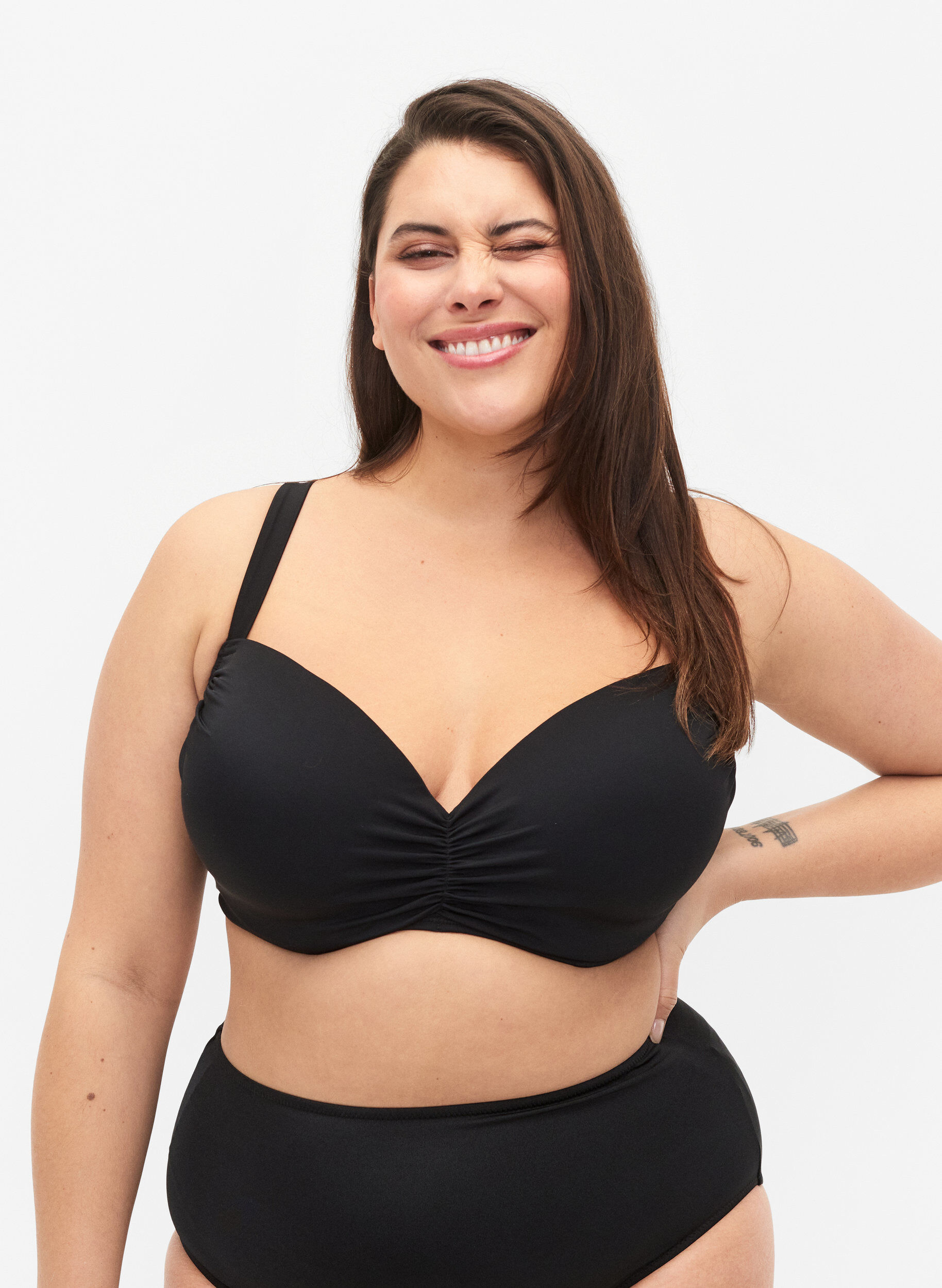 Zizzi Bikini-BH mit vorgeformten Cups, Black, Model image number 0