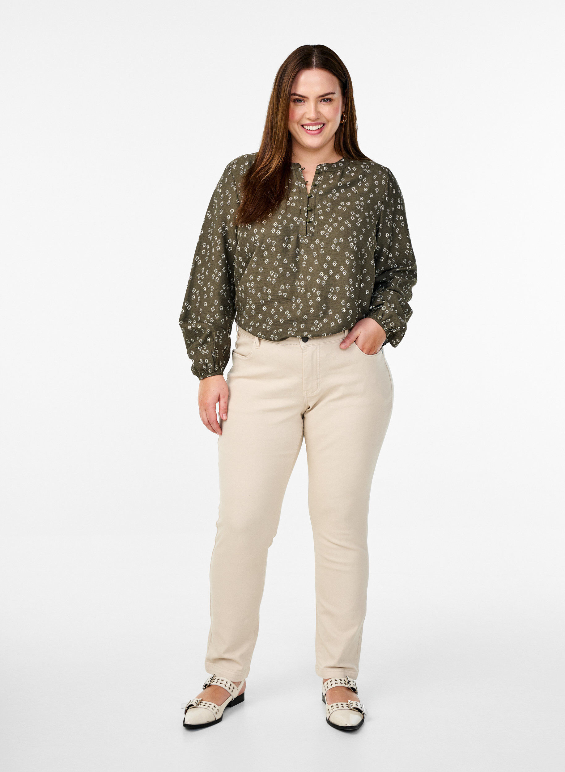 Zizzi Slim-Fit-Emily-Jeans mit normaler Taille, Beige, Model image number 0