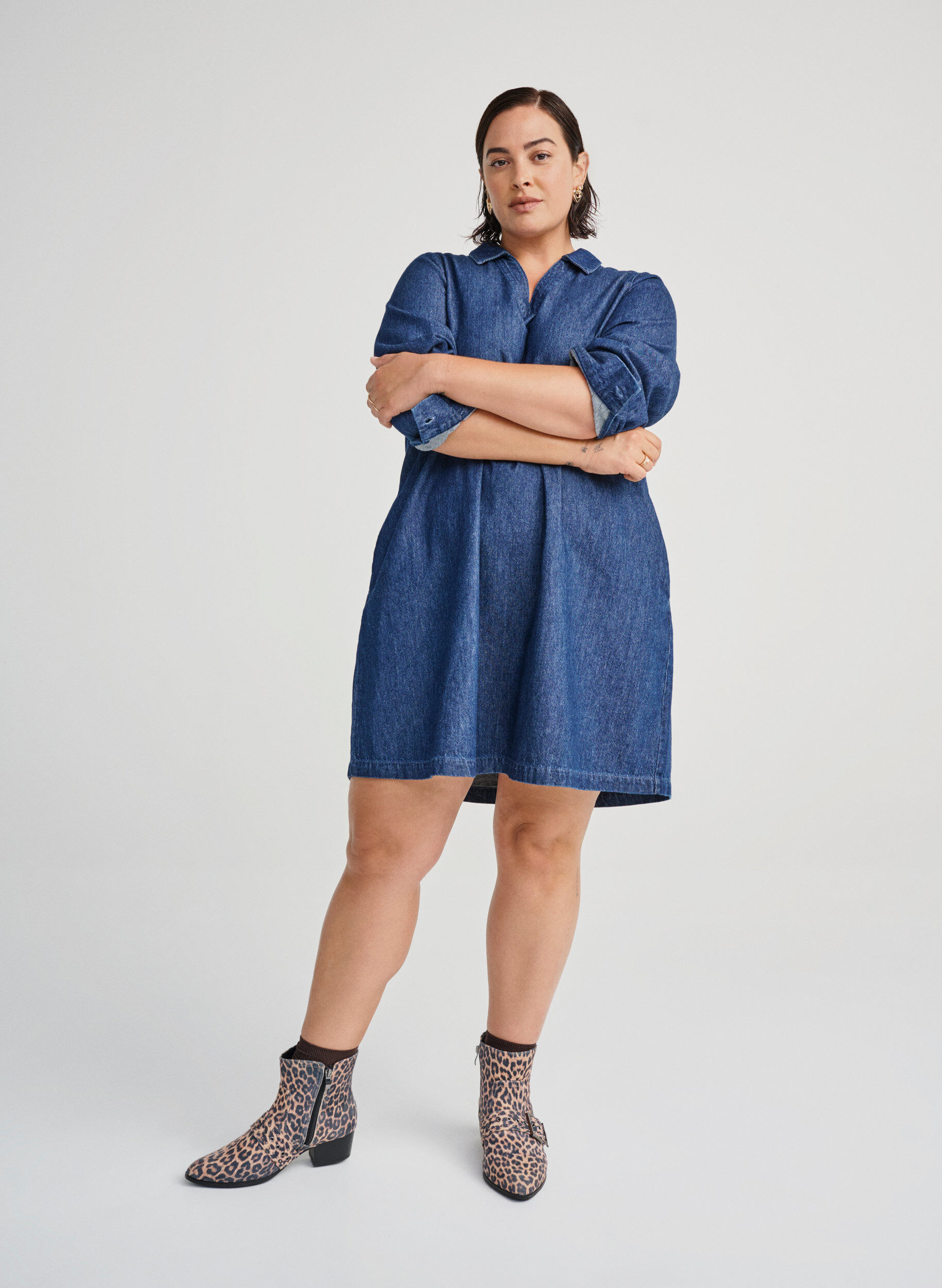 Zizzi Large - Bottine &agrave; imprim&eacute; l&eacute;opard avec boucle et clous, Marron, Image image number 0