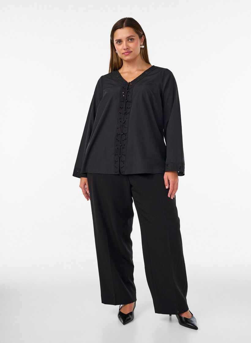 Chemisier avec broderie anglaise, Noir, Model image number 1