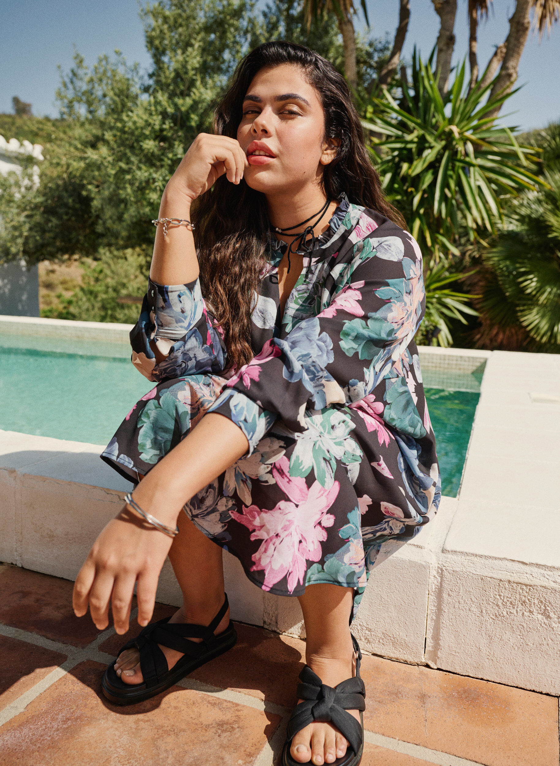 Zizzi Lang&auml;rmliges Kleid mit Blumendruck, Rose Flower AOP, Image image number 0