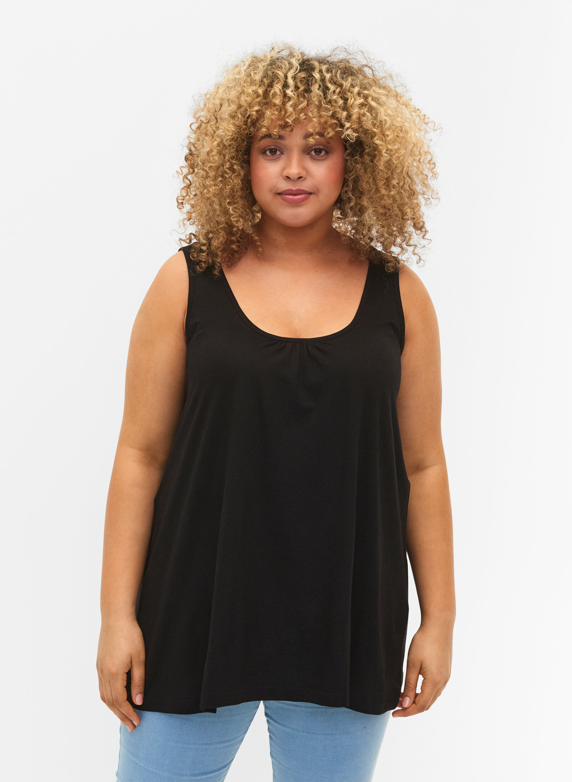 Zizzi Top avec forme en A et col rond, Black, Model image number 0