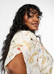 Robe mi-longue &agrave; fleurs avec une forme trap&egrave;ze, Beige, Model image number 3