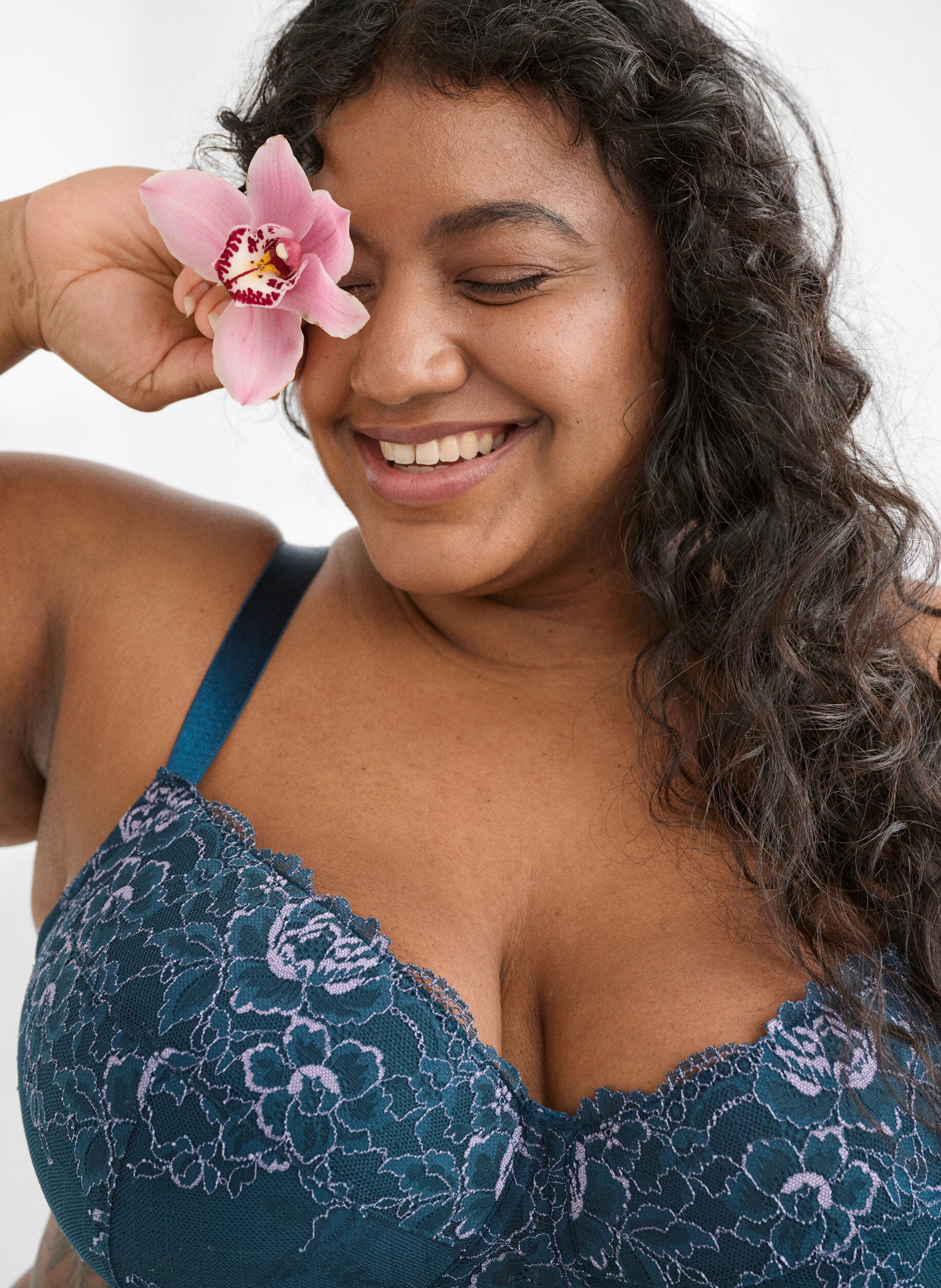 Zizzi Gepolsterter BH mit B&uuml;gel und Spitze, Blau, Image image number 0