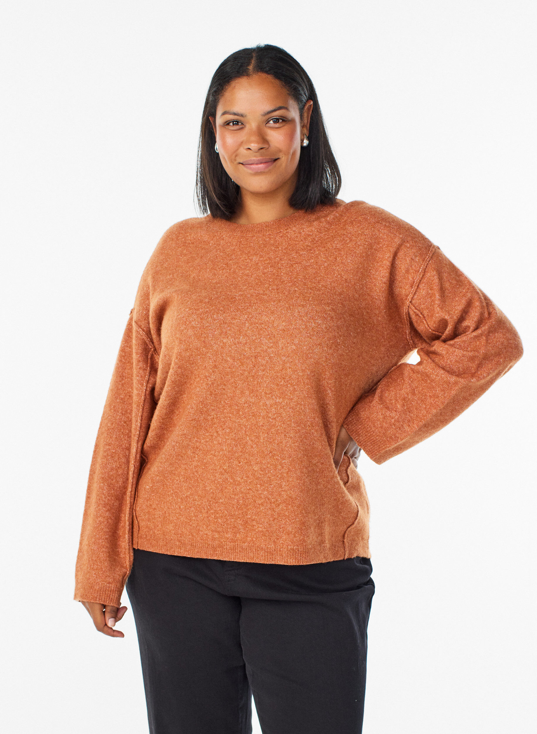 Lockerer Strickpullover mit Kontrastn&auml;hten, Orange, Model