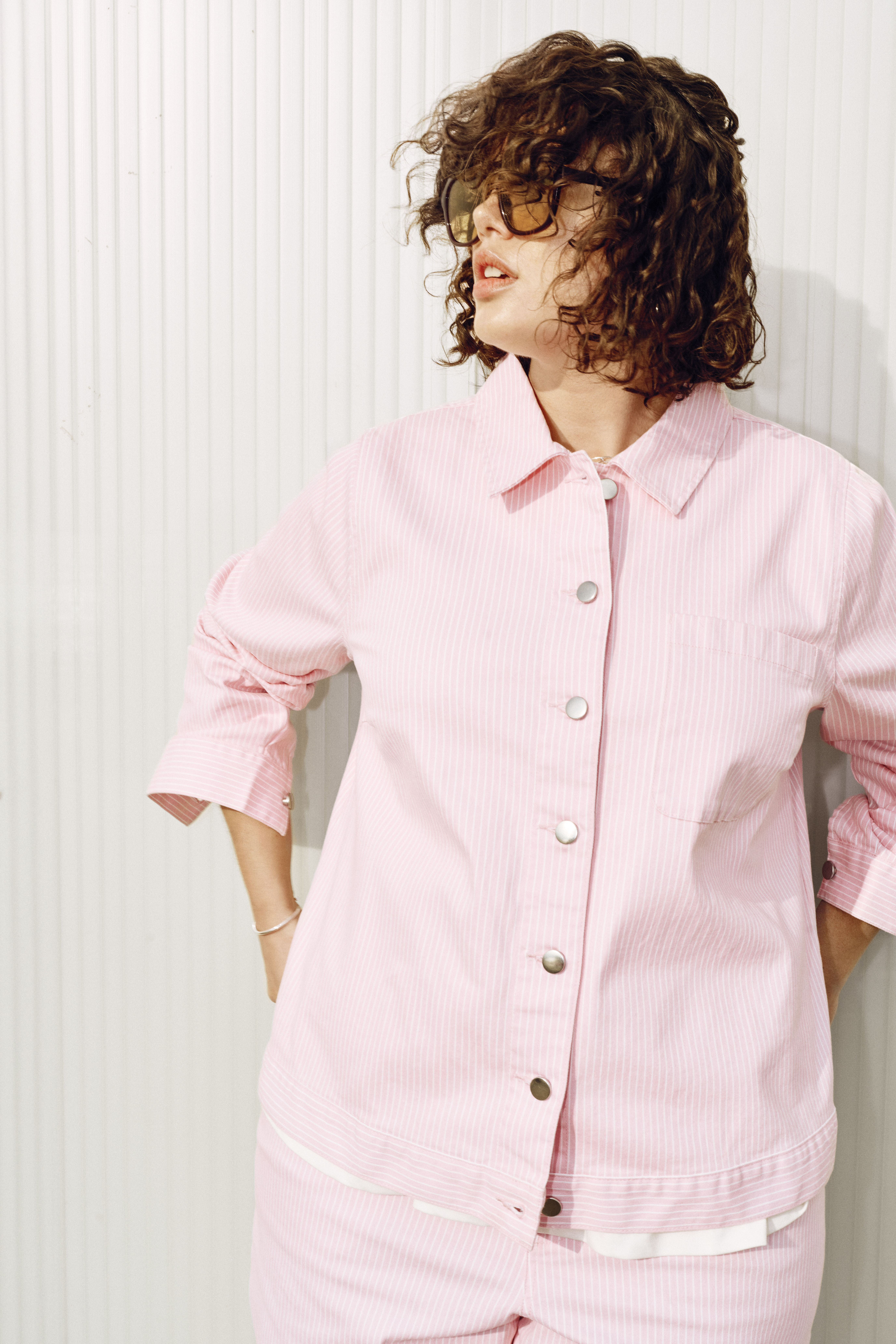 Zizzi Denim color&eacute; &agrave; rayures, , Model