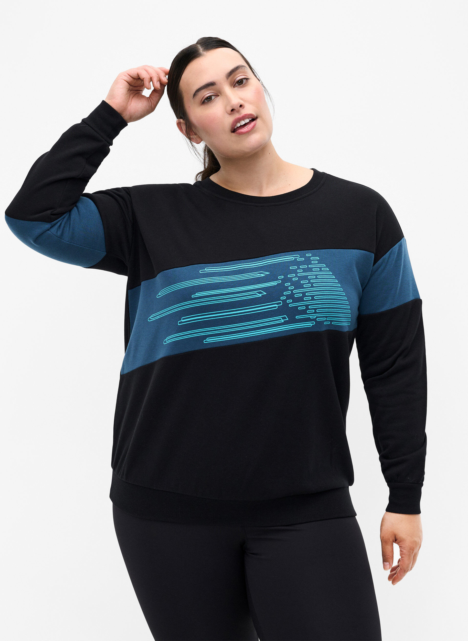 Zizzi Sweatshirt mit sportlichem Druck, Black Comb, Model image number 0