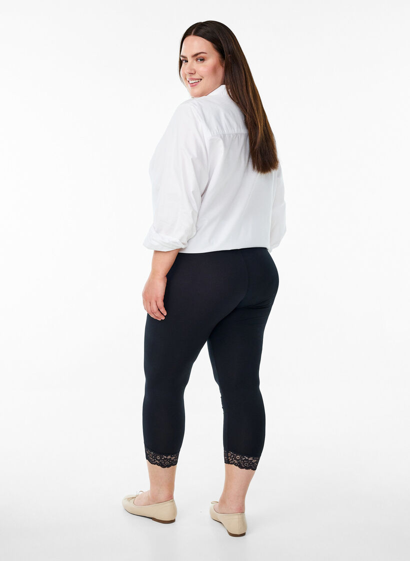 Basic 3/4 Leggings mit Spitzenbesatz, Schwarz, Model image number 2