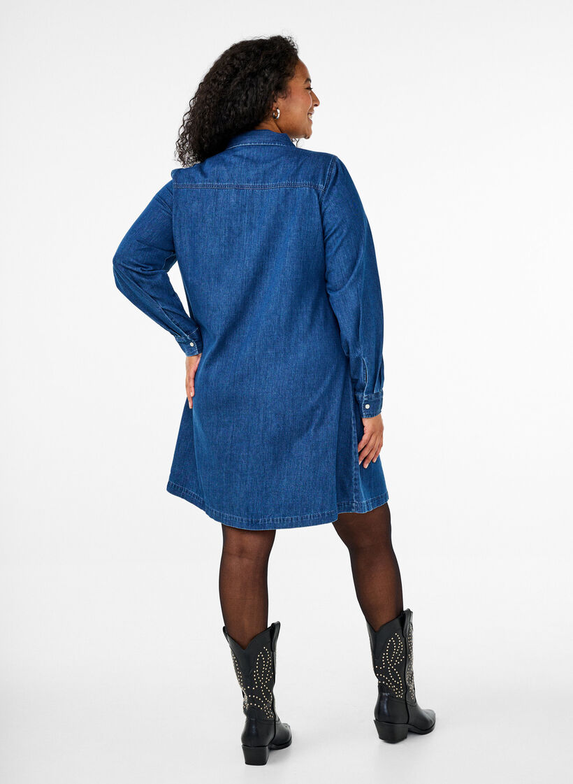 Jeanskleid mit Knöpfen, Blau, Model image number 2