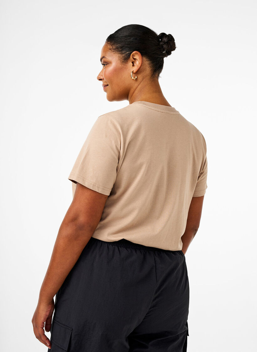 T-shirt basique en coton &agrave; col rond, Beige, Model image number 2