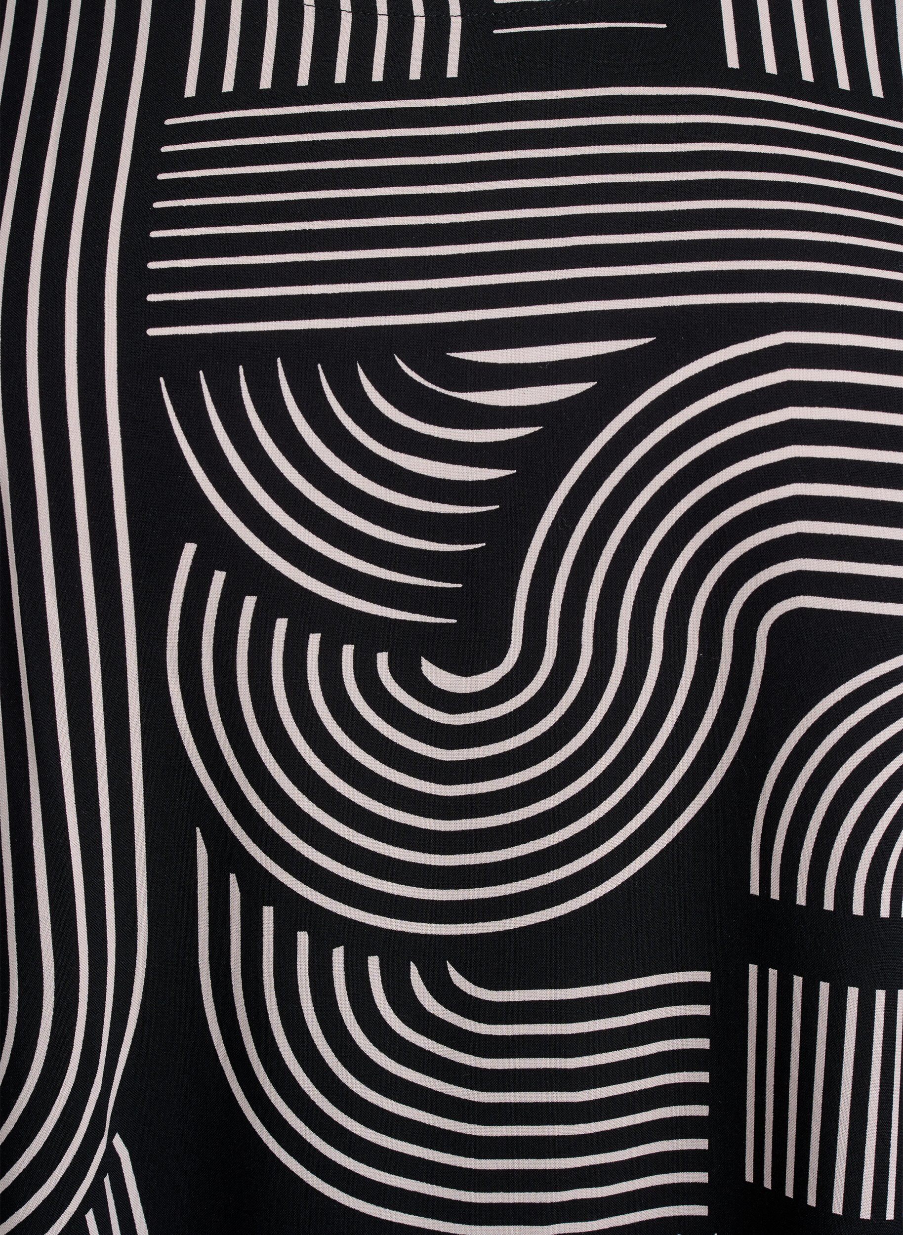 Zizzi FLASH &ndash; Kurzarmbluse aus Viskose mit Aufdruck, Schwarz, Packshot image number 2