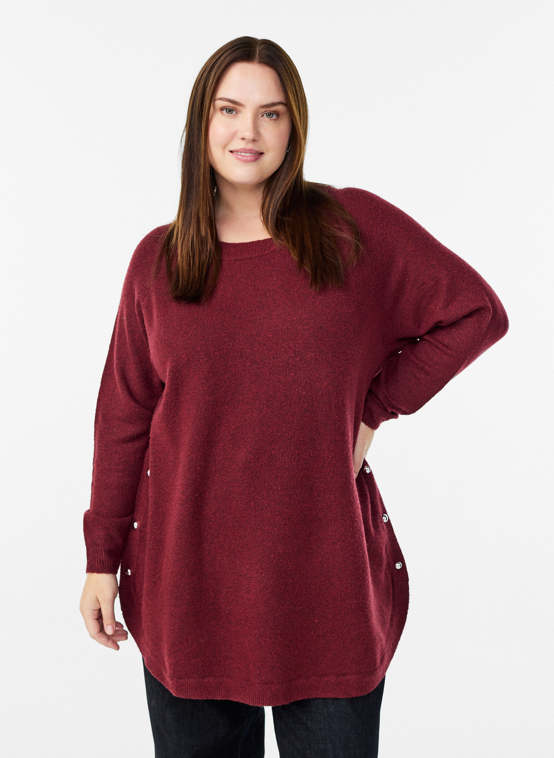 Zizzi Lange Strickbluse mit Kugelkn&ouml;pfen, Dunkles Bordeaux, Model image number 0