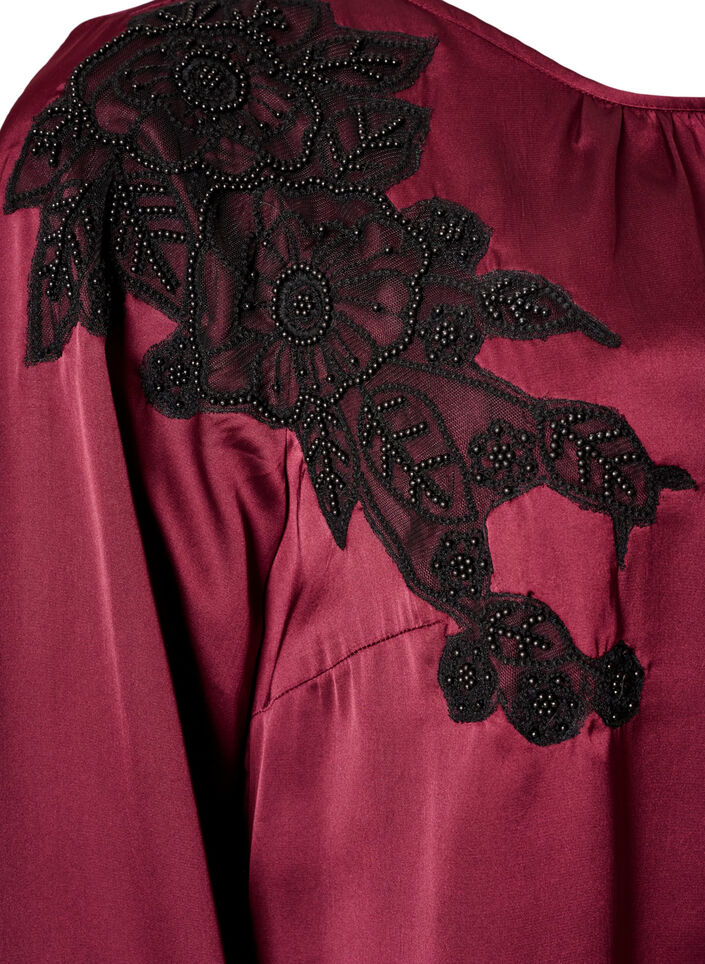 Satinbluse mit Spitzenapplikation und Perlen, Rot, Packshot image number 3